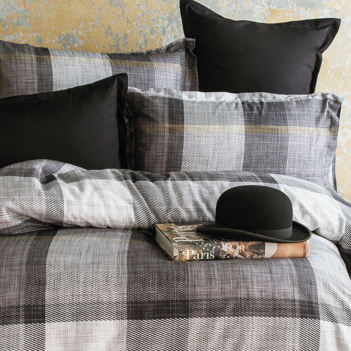 Home collection Parure Housse de couette 3 pcs 240x220 cm 100% satin de coton 82 fils imprimé. Dunloe