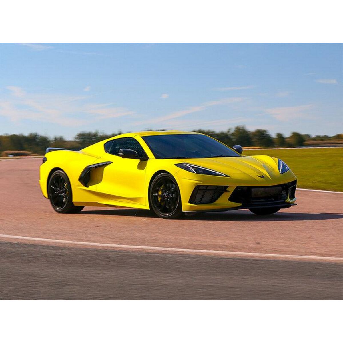 Smartbox Stage de pilotage : 5 à 6 tours de circuit au volant d'une Corvette C8 - Coffret Cadeau Sport & Aventure