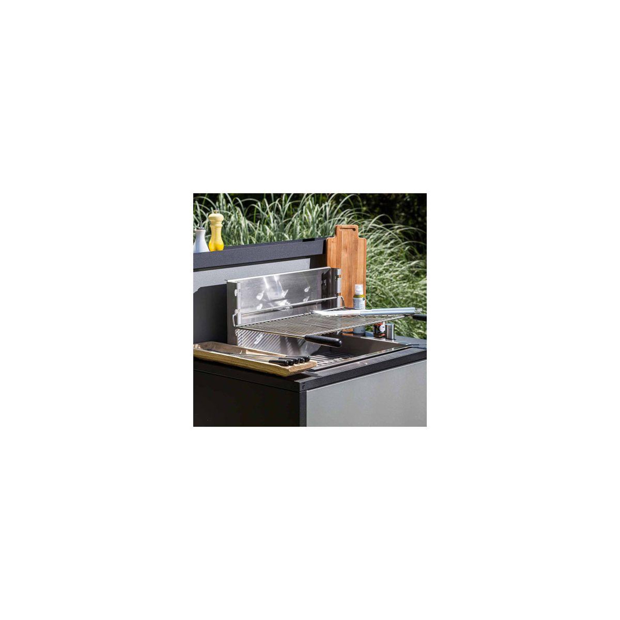 Voir la diapositive 4 : FORGE ADOUR Barbecue charbon 961.66 inox encastrable 57 cm