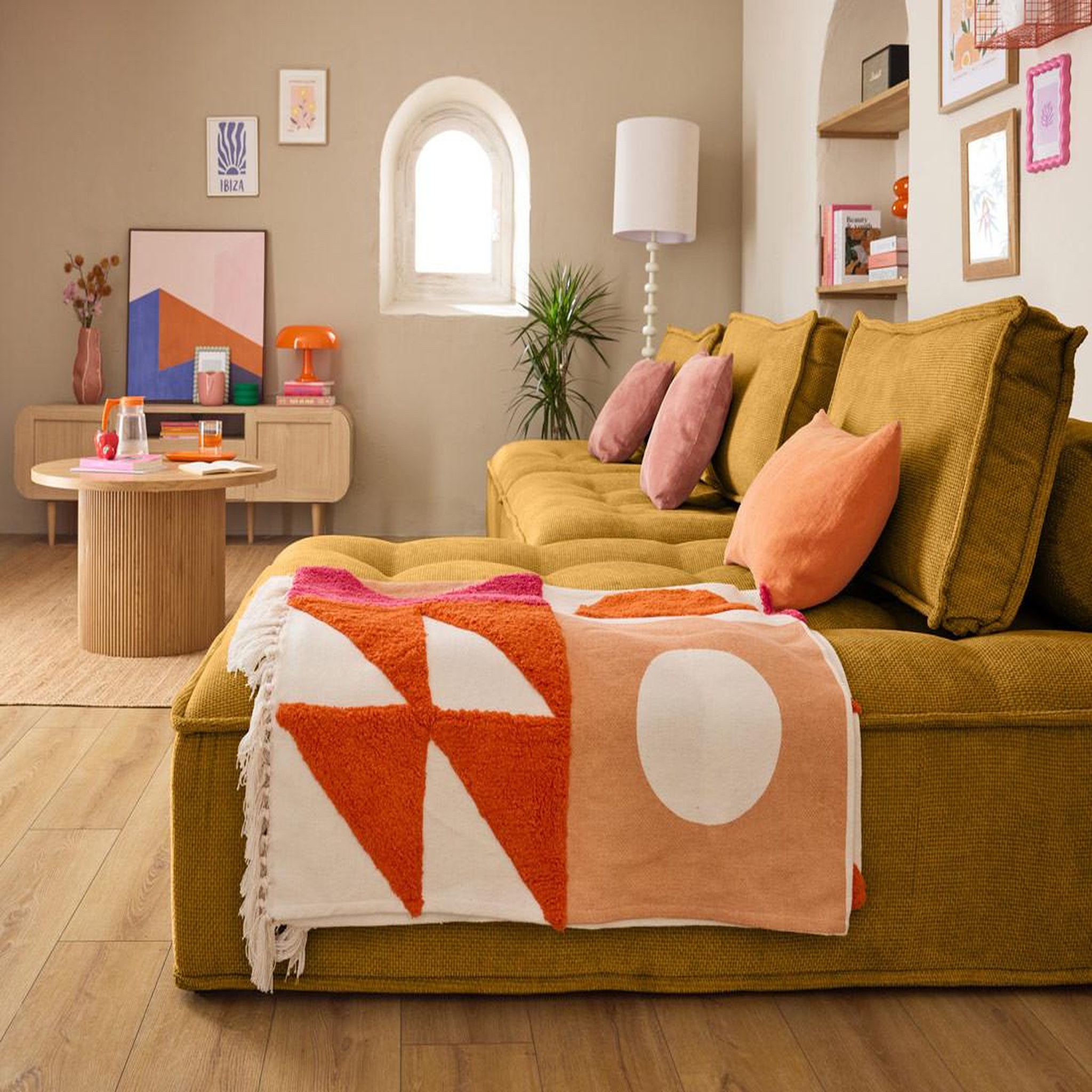 Voir la diapositive 3 : LISA DESIGN Marisol - canapé d'angle modulable 4 places - velours texturé