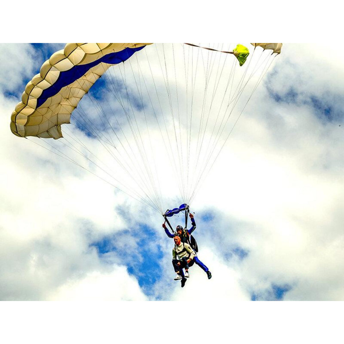 Smartbox Chute libre en tandem aux portes de Gap - Coffret Cadeau Sport & Aventure