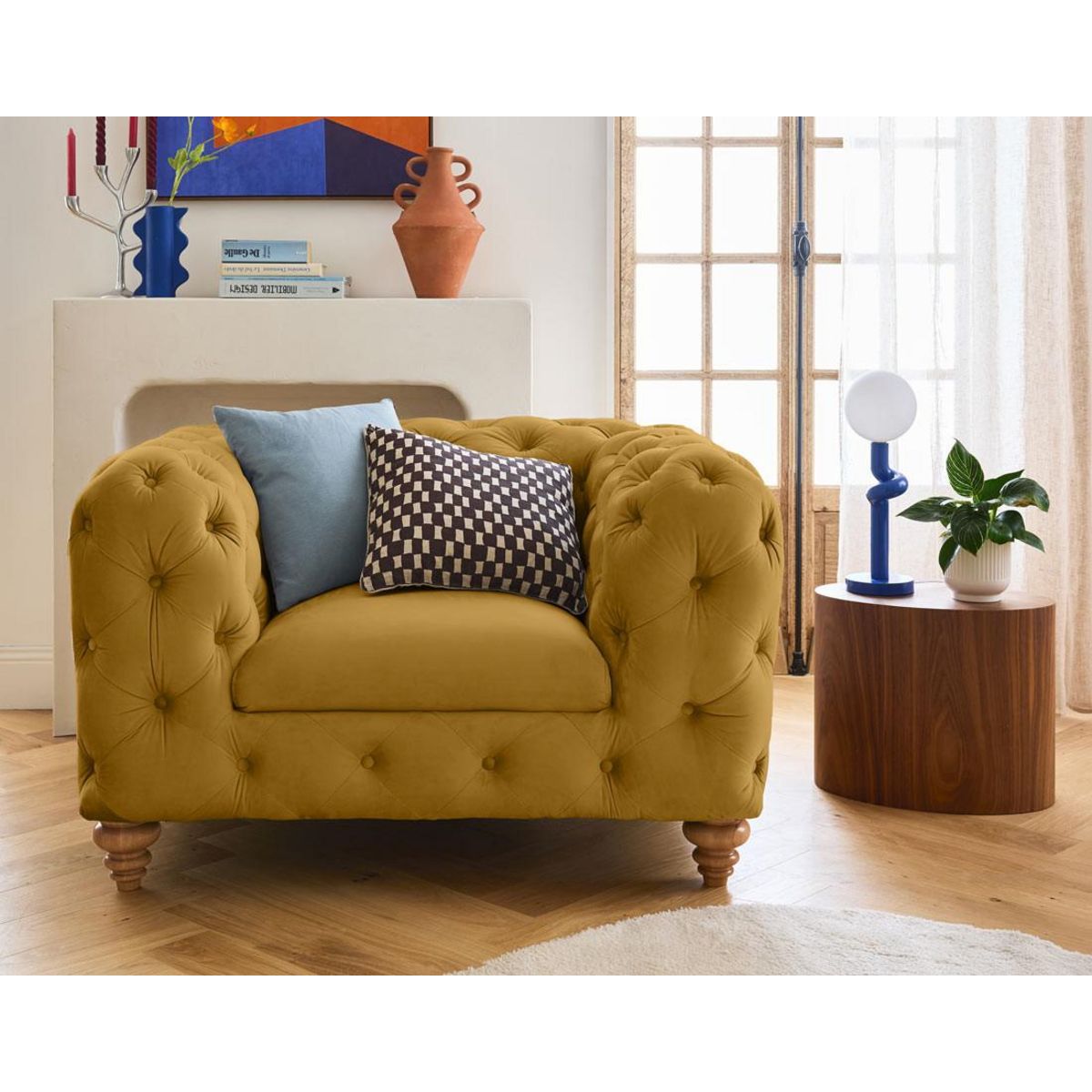 LISA DESIGN Walter - fauteuil chesterfield en velours - pieds bois