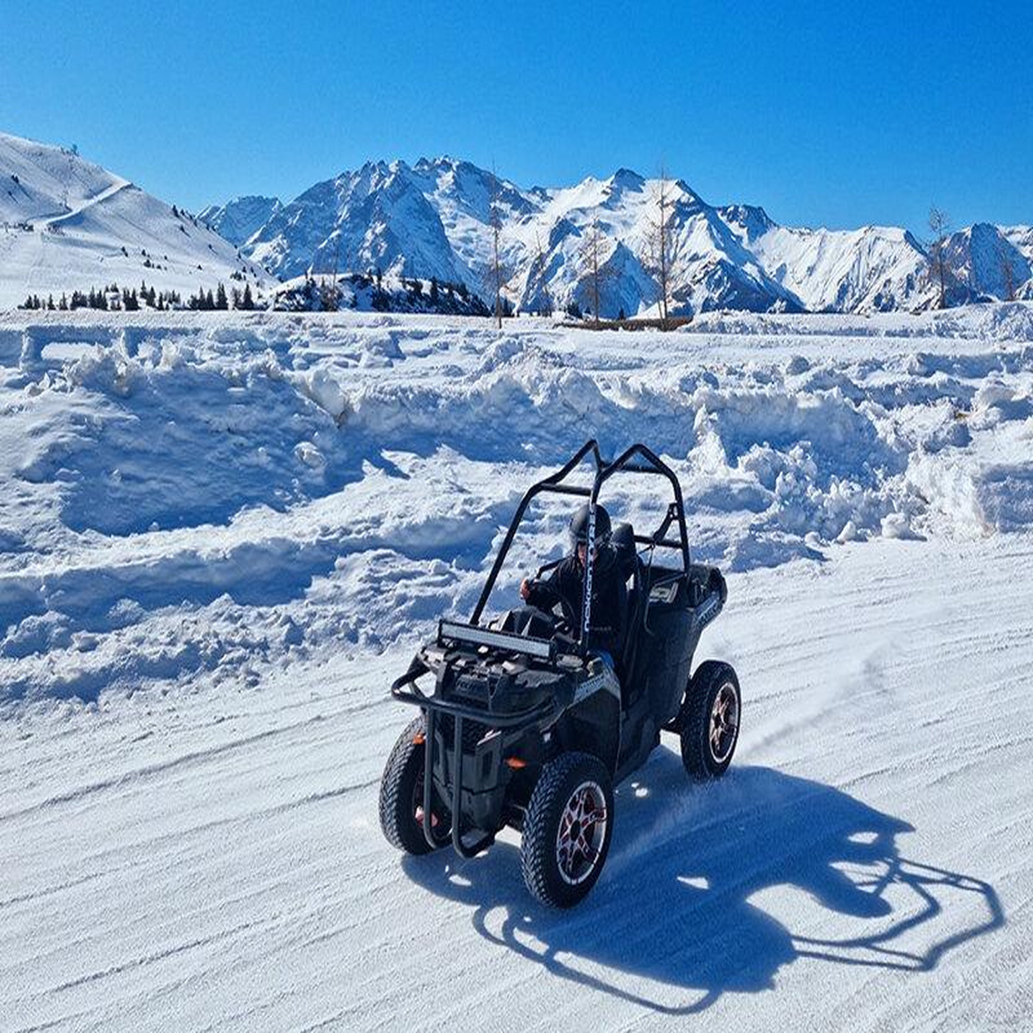 Voir la diapositive 2 : Smartbox Session de pilotage de buggy sur glace à l'alpe d'huez - coffret cadeau sport & aventure