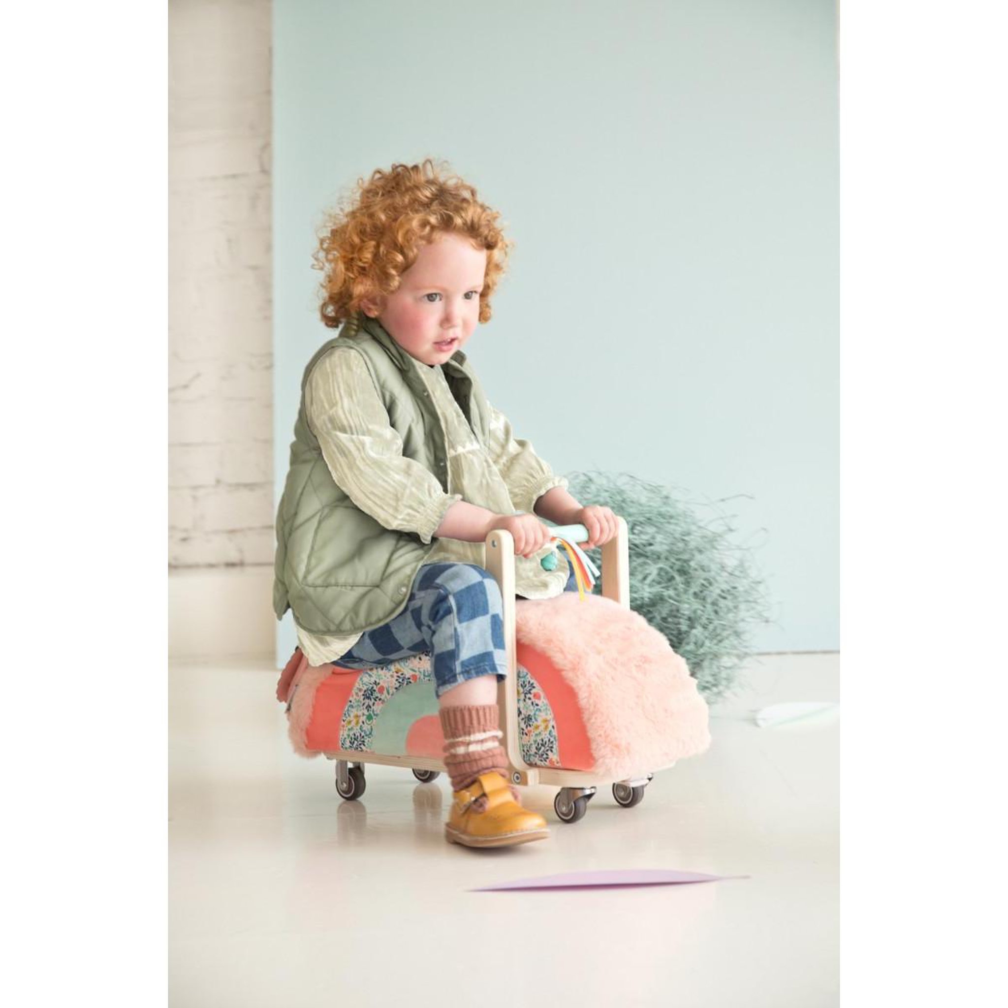 Voir la diapositive 4 : LILLIPUTIENS Porteur modulable Stella le Faon