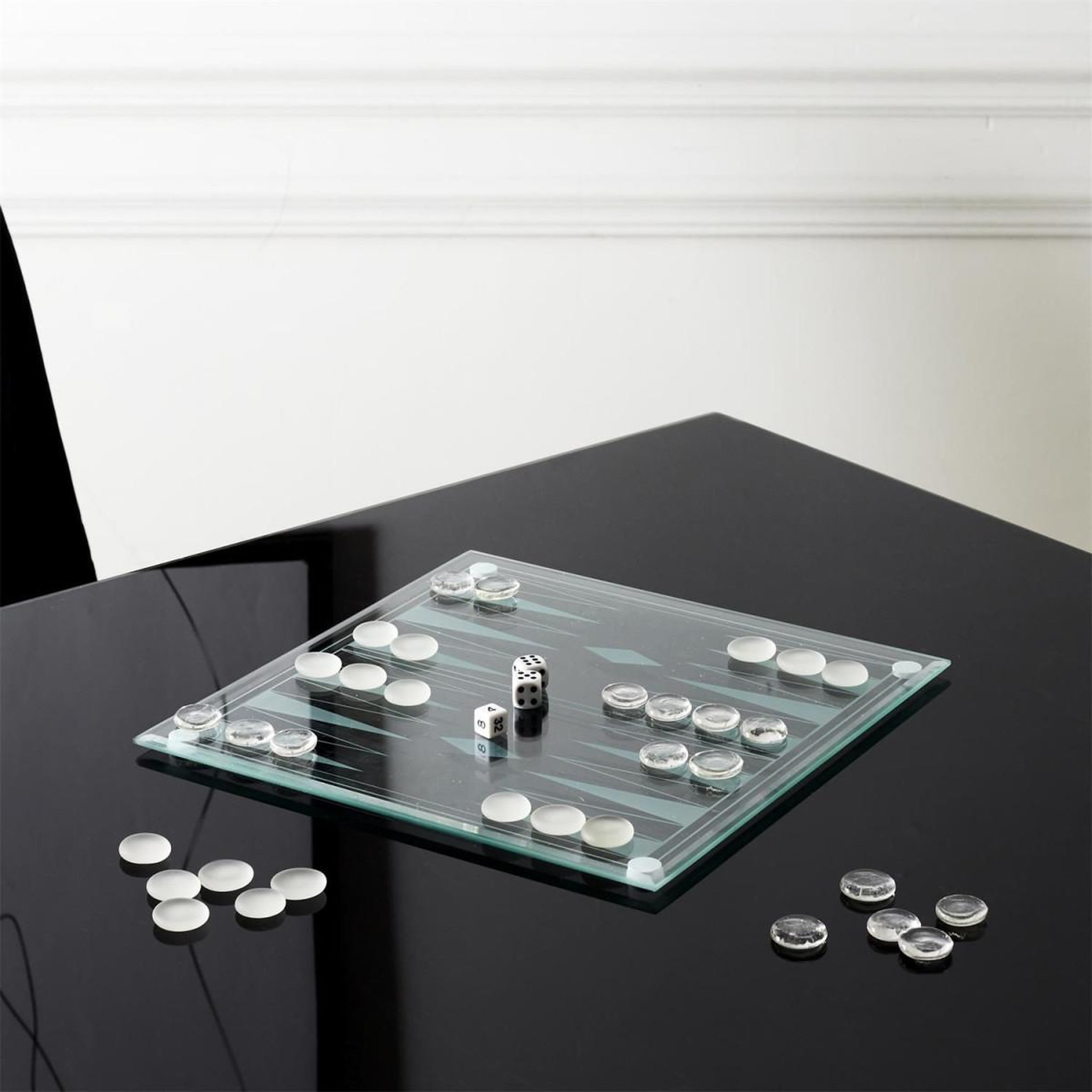 Voir la diapositive 5 : MISTER GADGET Jeu de société  backgammon  25cm transparent