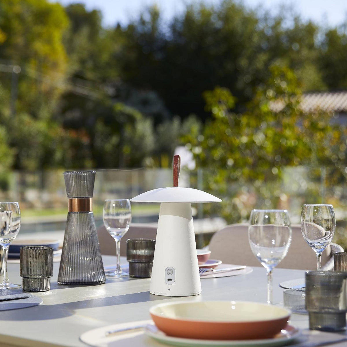 Lumisky Lampe de table sans fil LED FUNGY Blanc Aluminium H29CM