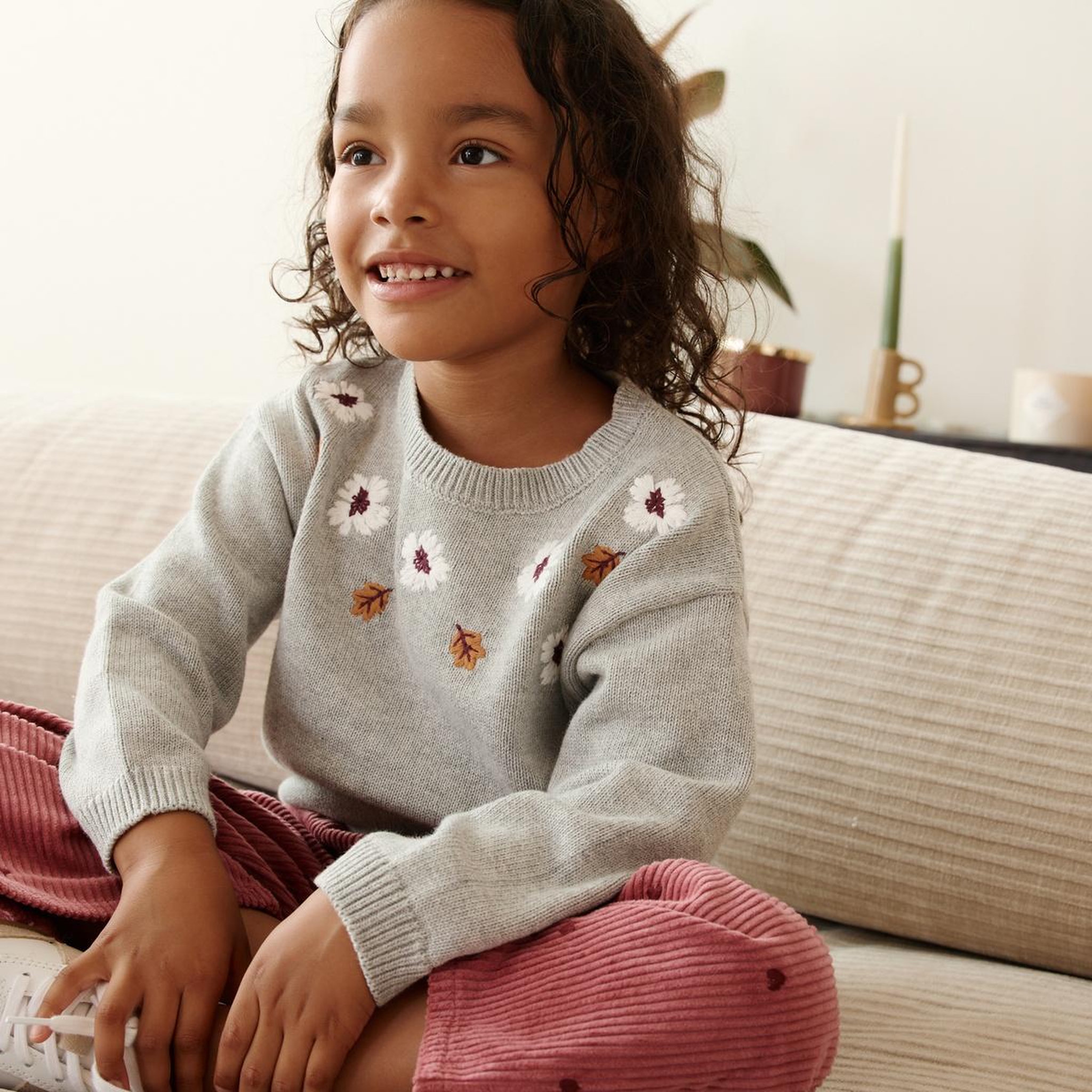 Voir la diapositive 4 : PETIT BEGUIN Pull enfant en tricot Aimée