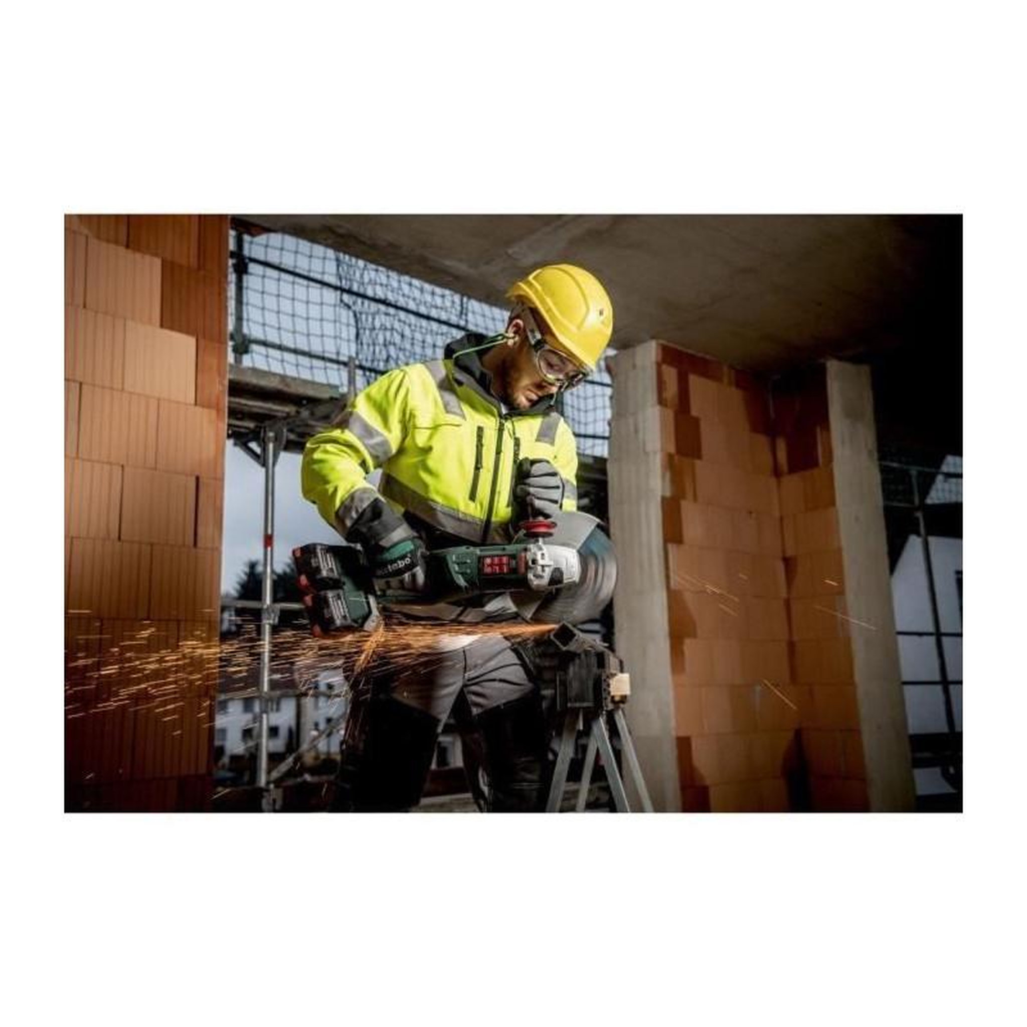 Voir la diapositive 2 : METABO Meuleuse d'angle sans fil - METABO - WPB 36-18 LTX BL 24-230 Quick - 18 V - Découpe béton - 77 mm
