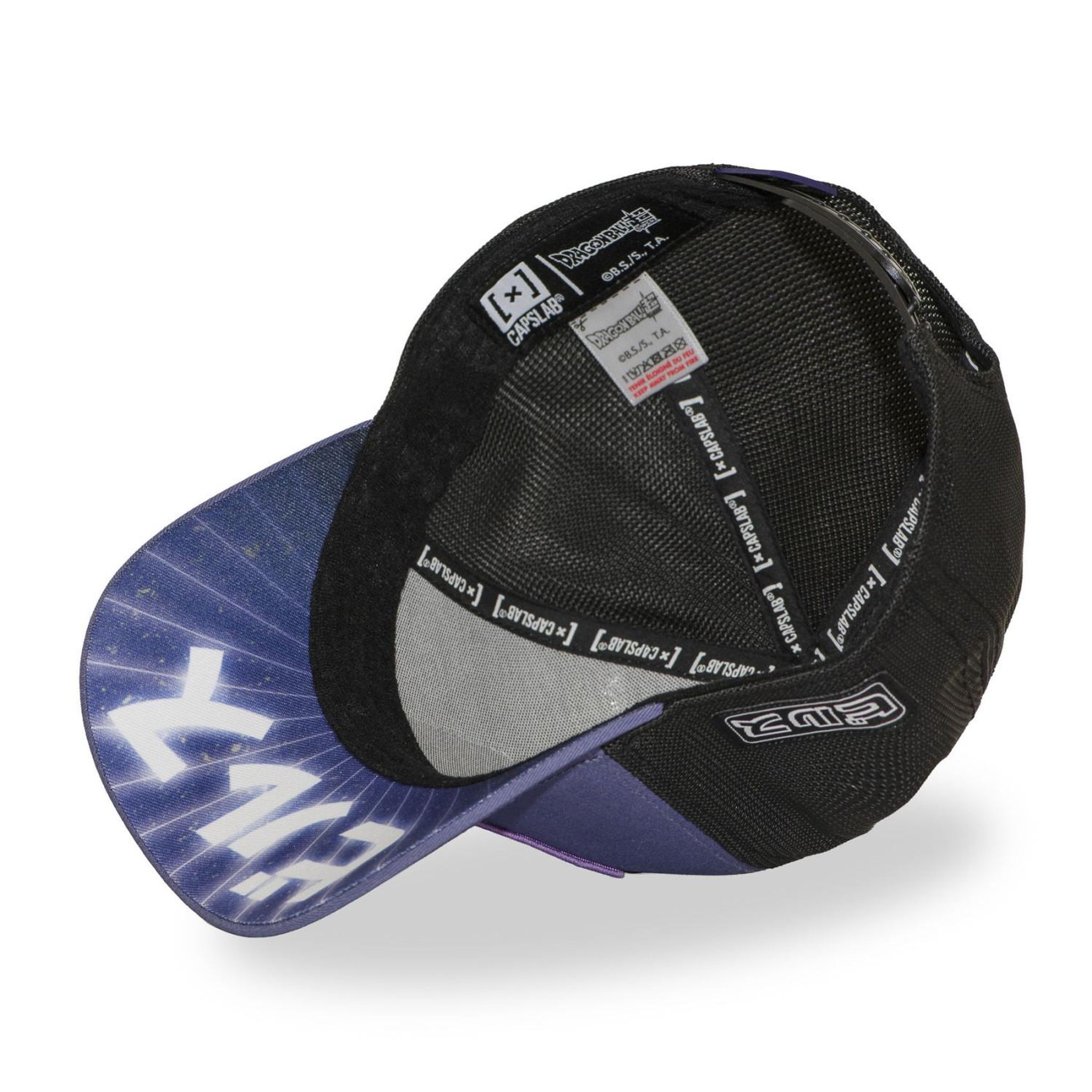 Voir la diapositive 6 : CAPSLAB Casquette trucker premium filet et patch dragon ball super beerus