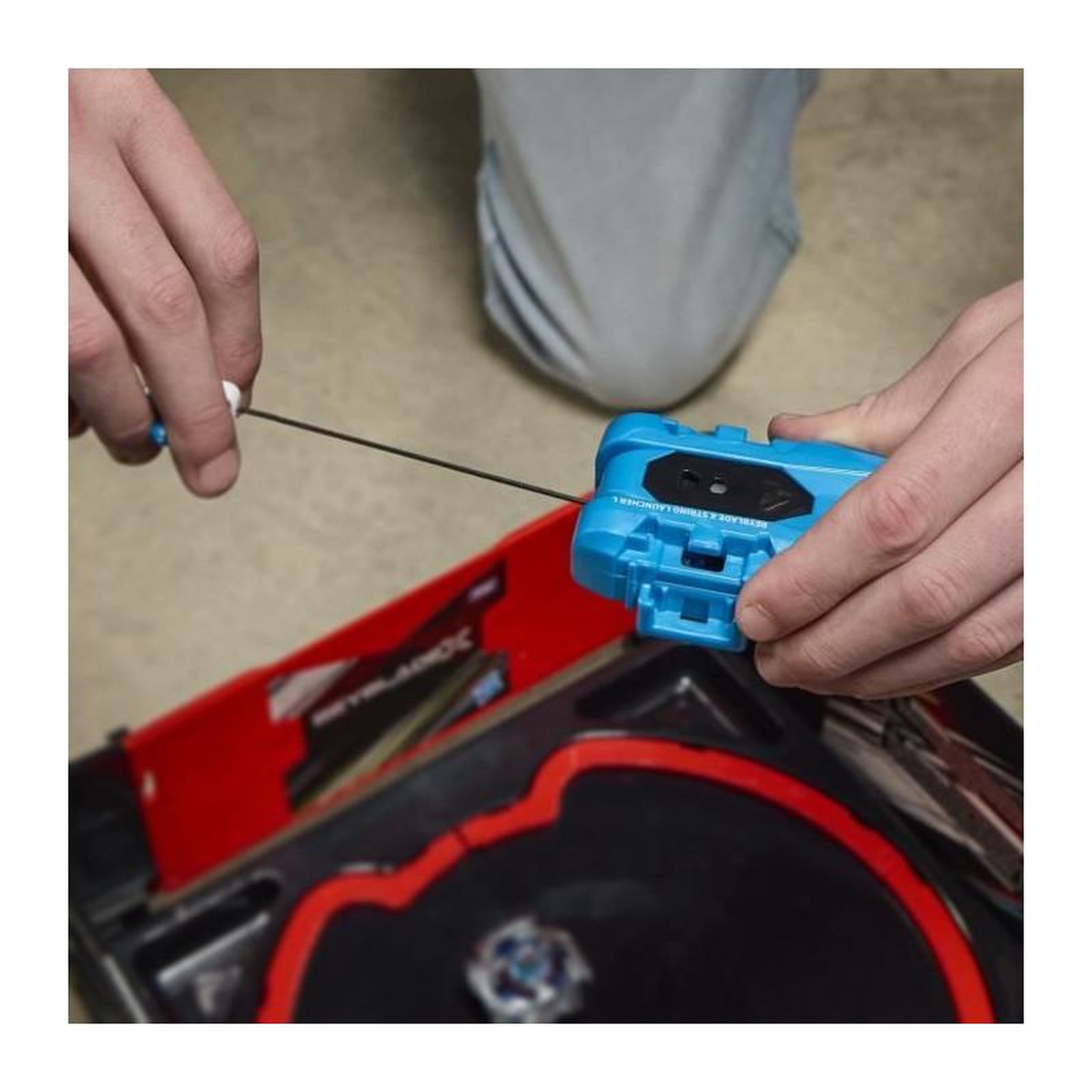 Voir la diapositive 3 : HASBRO Beyblade X pack Cobalt Dragoon 2-60C avec lanceur a corde deluxe, toupie a rotation gauche, des 8 ans