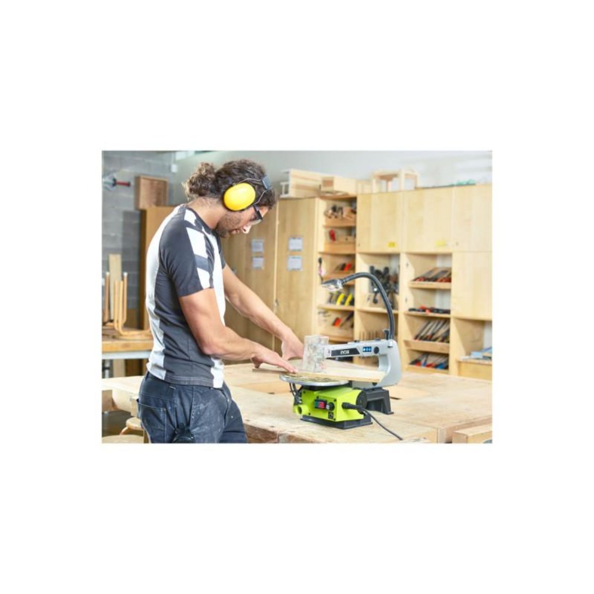 Ryobi [JAMAIS UTILISÉ] Scie à chantourner stationnaire RYOBI - 125W - 405mm - RSW1240G