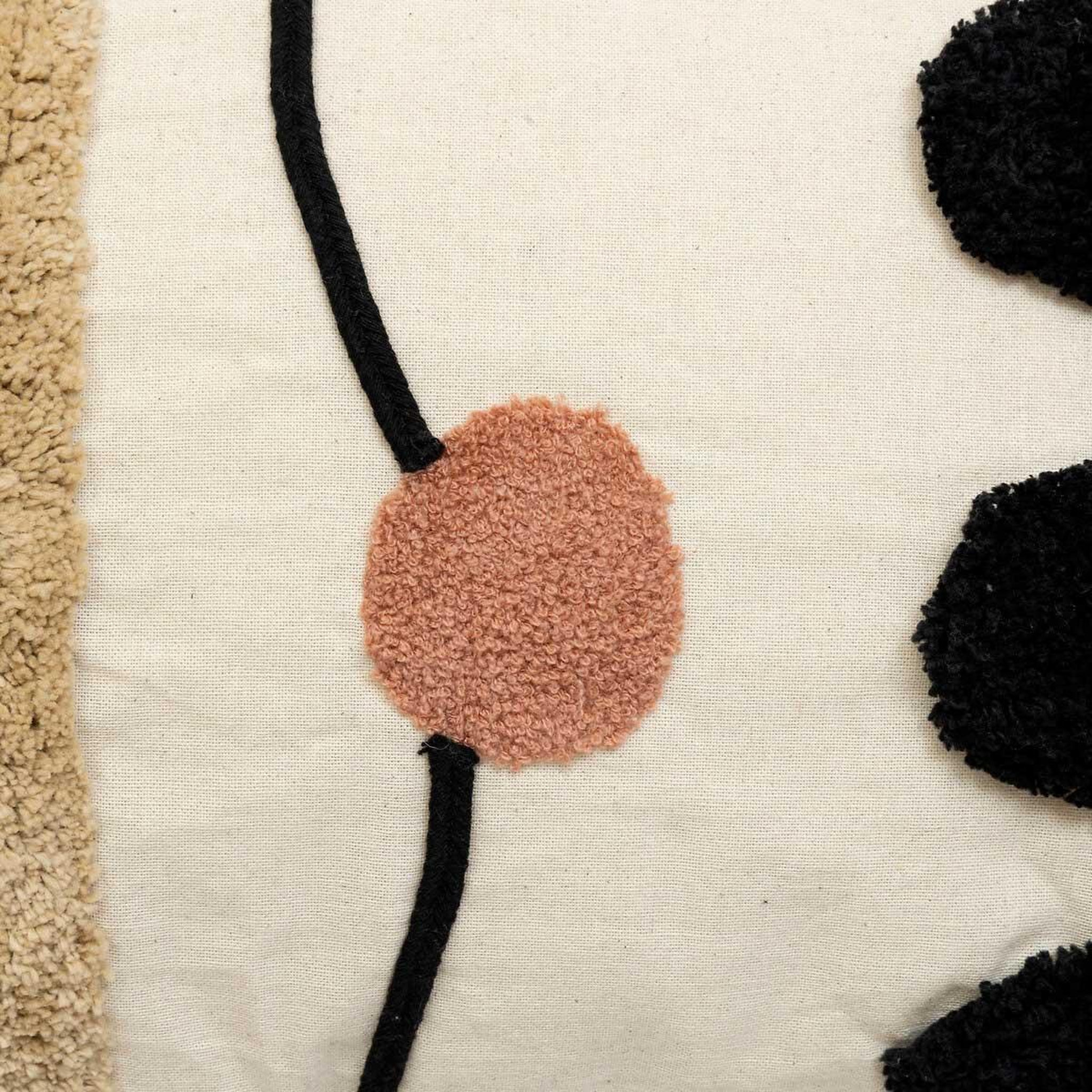 Voir la diapositive 4 : ATMOSPHERA Coussin Déco Tufté  Wavy Bliss  38x58cm Multicolore