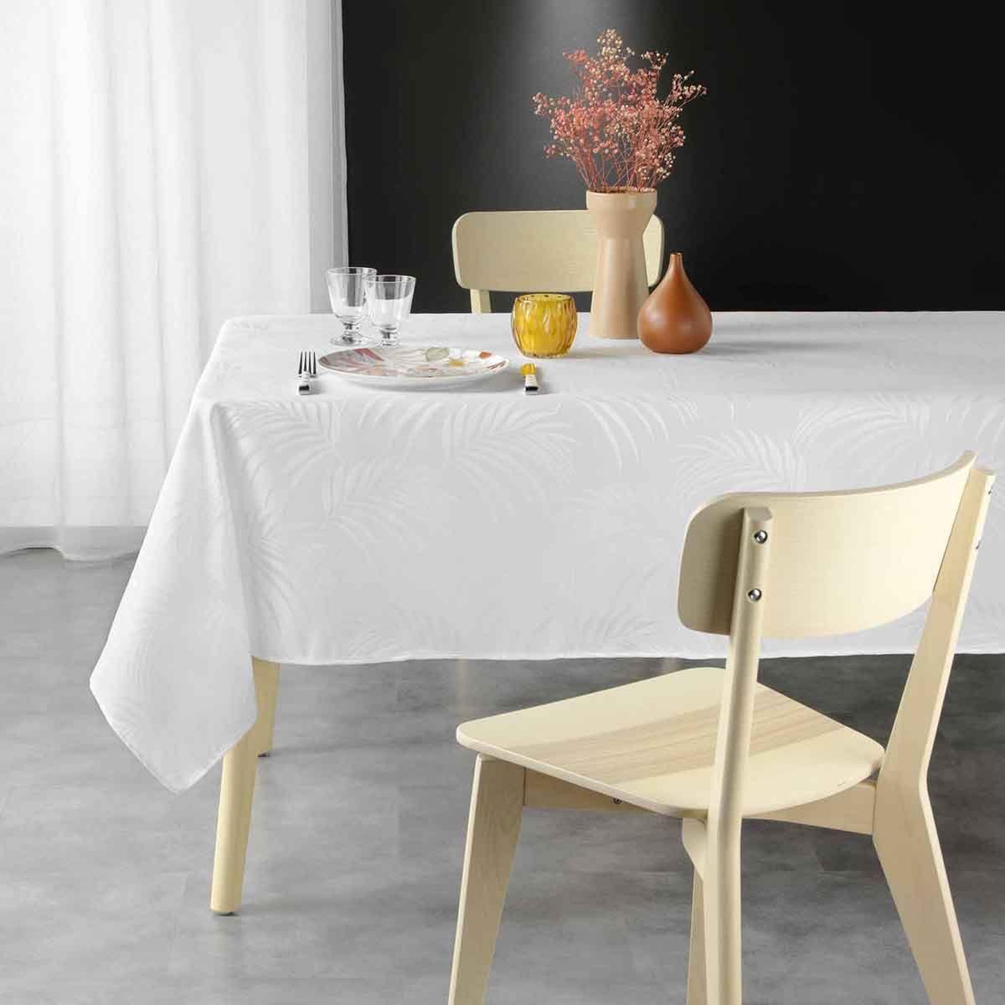 Voir la diapositive 3 : Douceur d'Intérieur Nappe jacquard  plumette  140x240cm blanc