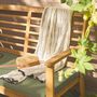 Voir la diapositive 6 : SWEEEK Salon de jardin CHLOE en bois d'acacia 4 places, avec coussins en polyester, un canapé, une table, deux fauteuils