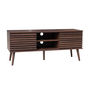 Voir la diapositive 1 : SWEEEK Meuble TV scandinave avec 2 portes décor bois noyer rainuré et 1 niche centrale avec étagère L120cm