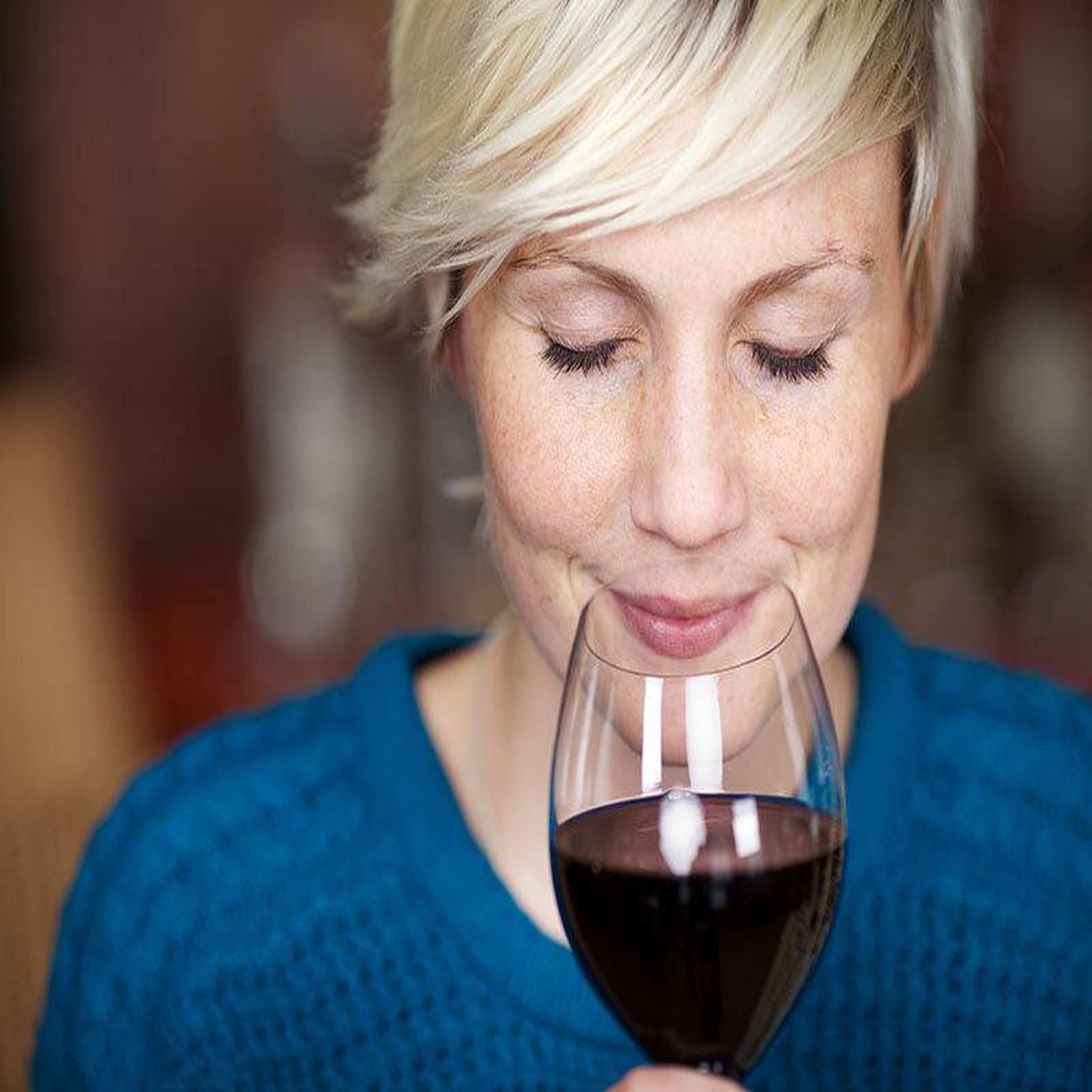 Voir la diapositive 3 : Smartbox Initiation œnologique et dégustation de vins dans un hôtel étoilé à paris - coffret cadeau gastronomie