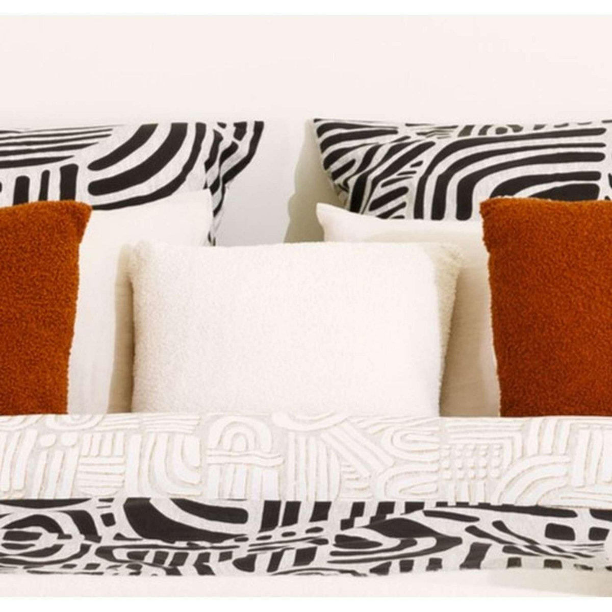 ATMOSPHERA Coussin déhoussable Snowy - Bouclette unie - 40 x 40 cm - Ivoire