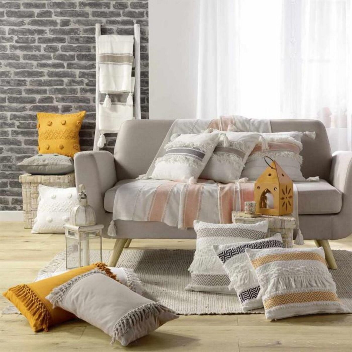 Paris Prix Coussin Déco à Pompons  Alenia  40x40cm Lin