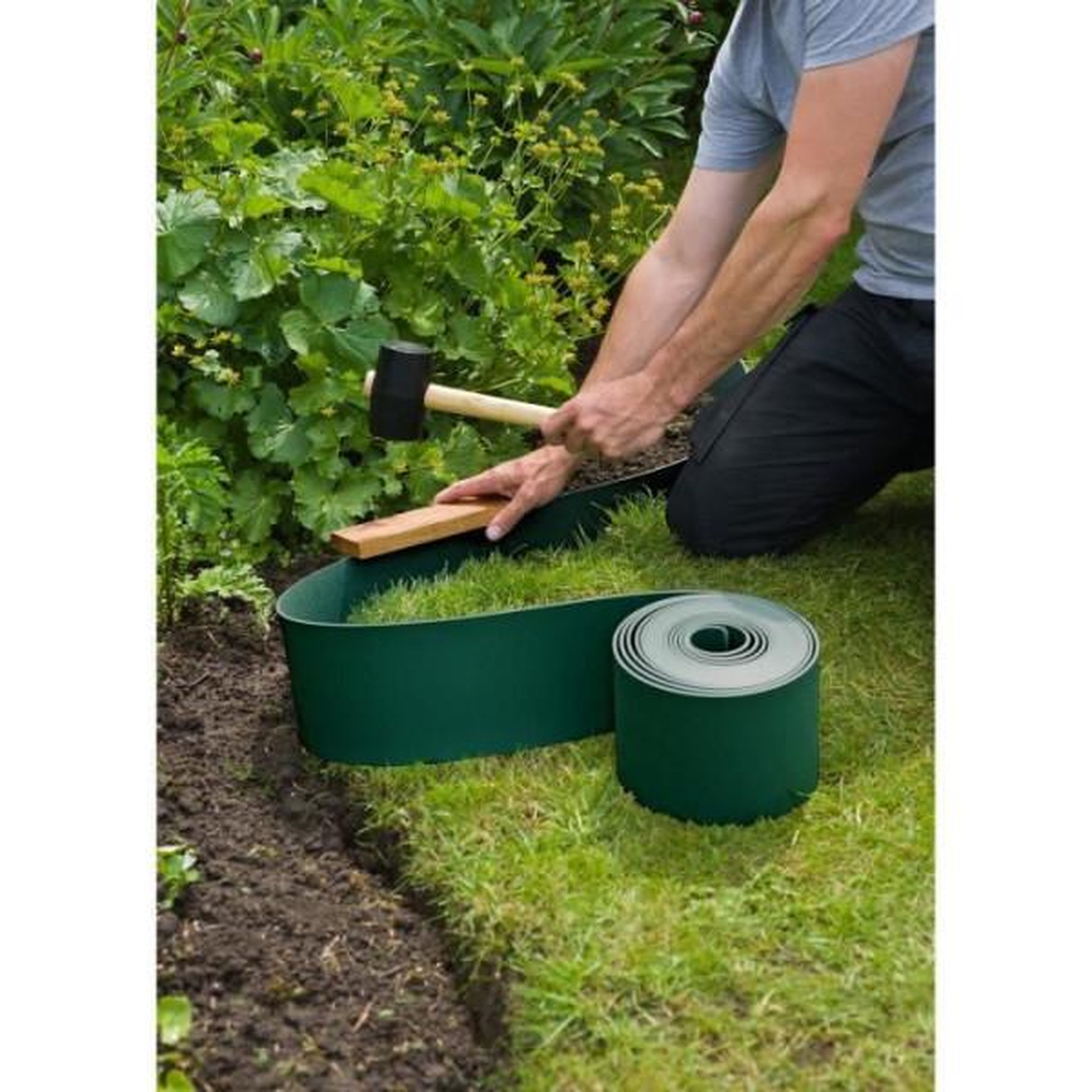 Voir la diapositive 6 : NATURE Bordure de jardin en polypropylene NATURE - Epaisseur 3 mm - H 15 cm x 10 m - Vert