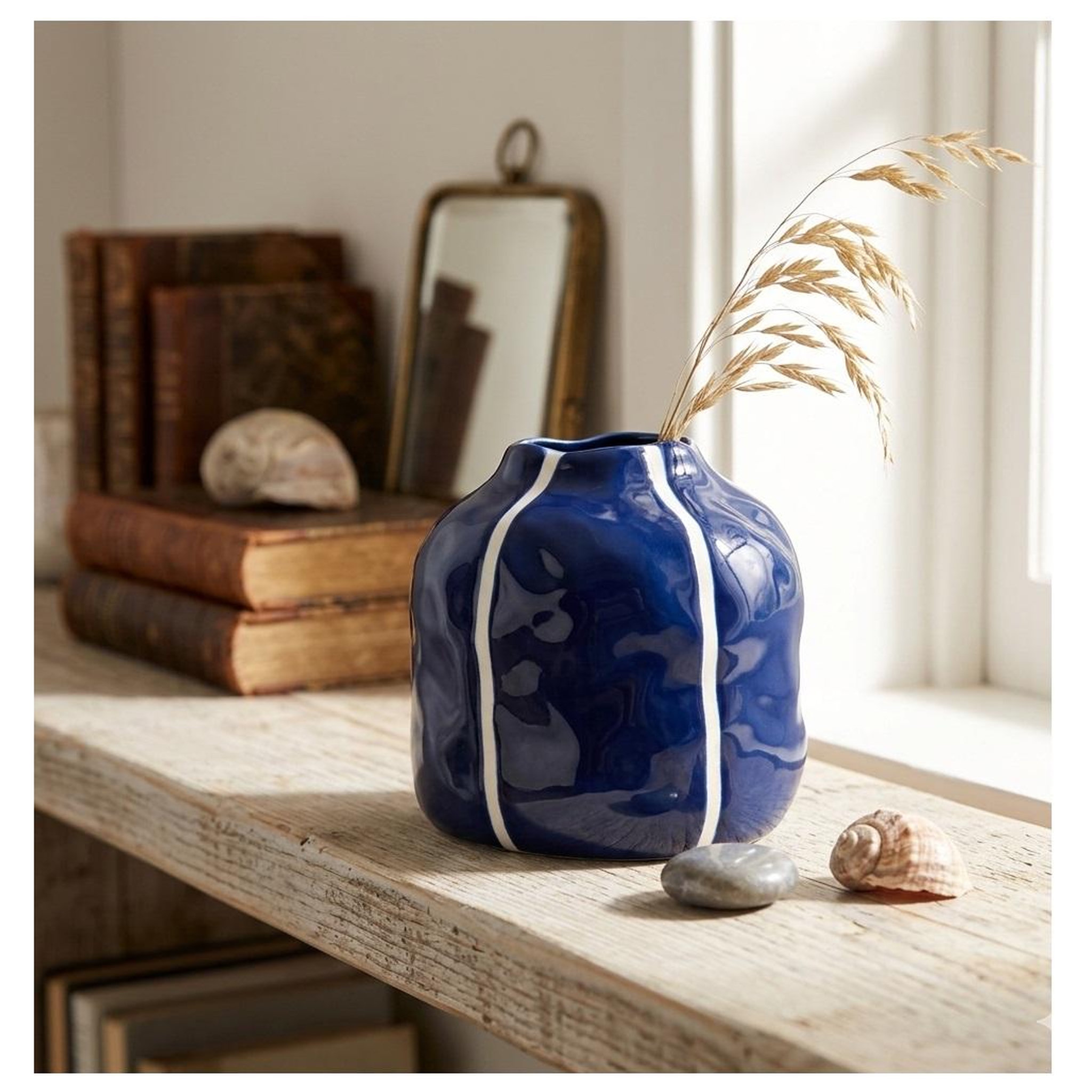 Voir la diapositive 2 : Eden Vase en céramique bleu design et moderne