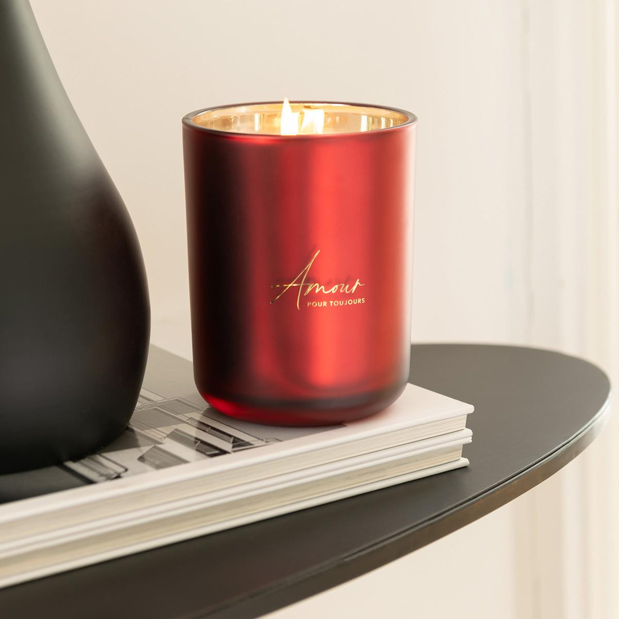 Voir la diapositive 3 : J-LINE Bougie parfumée  cloe  14cm mimosa & rose