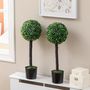 Voir la diapositive 2 : HOMCOM Lot de 2 buis artificiels topiaires artificielles en forme de boule dim. Ø 20 x 60H cm pots inclus