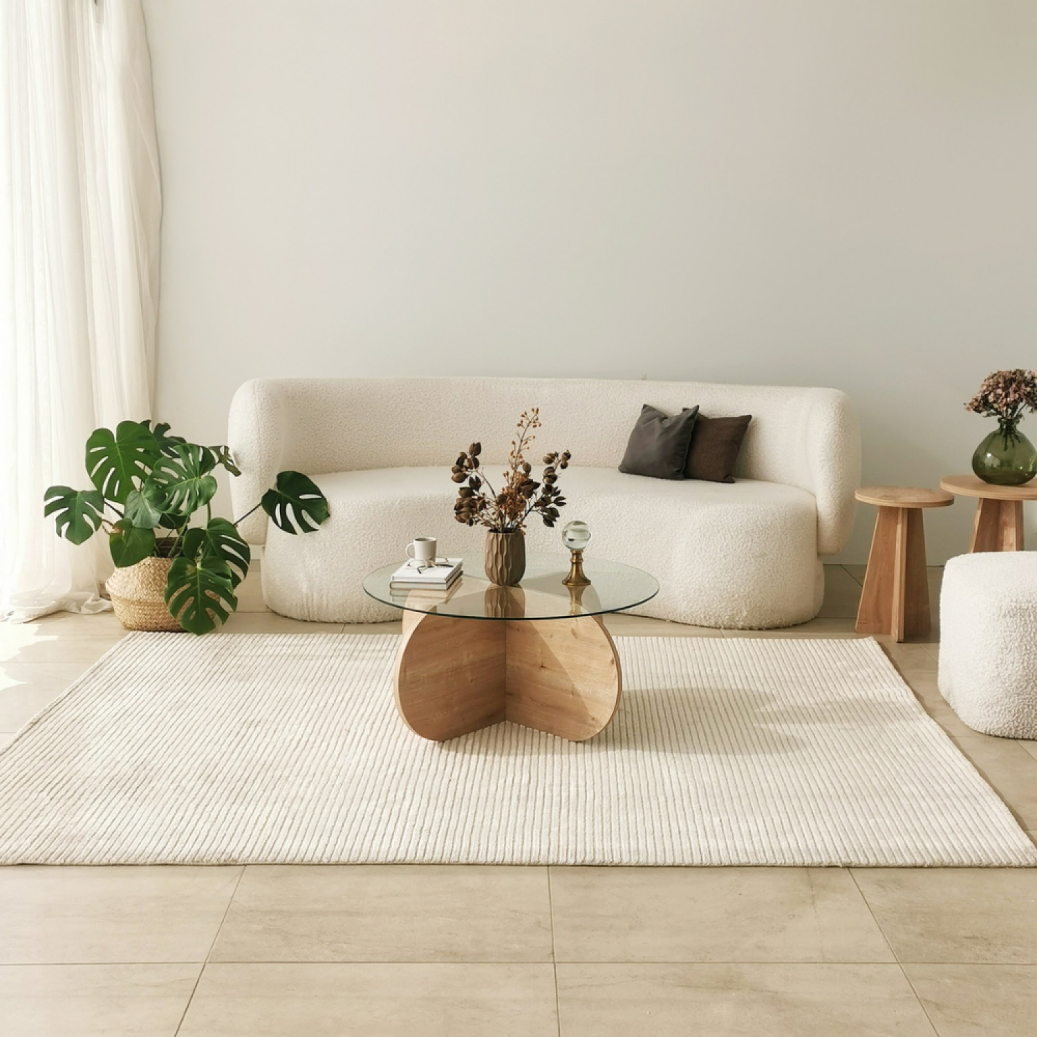 Voir la diapositive 6 : CONCEPT USINE Table basse en bois et plateau en verre ribe