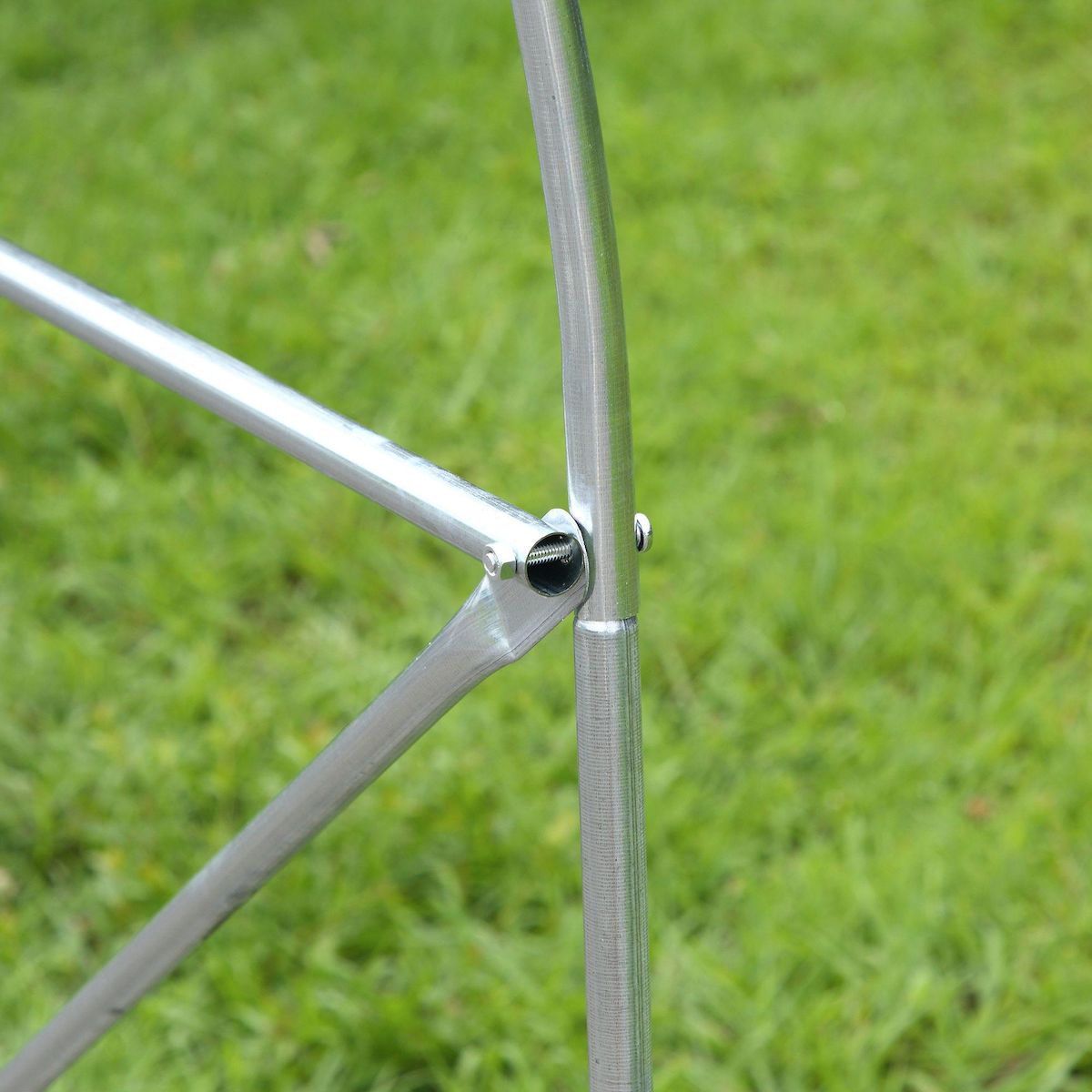 OUTSUNNY Serre de jardin tunnel surface sol 8 m² 4 x 2 x 2 m châssis tubulaire renforcé 18 mm 6 fenêtres blanc