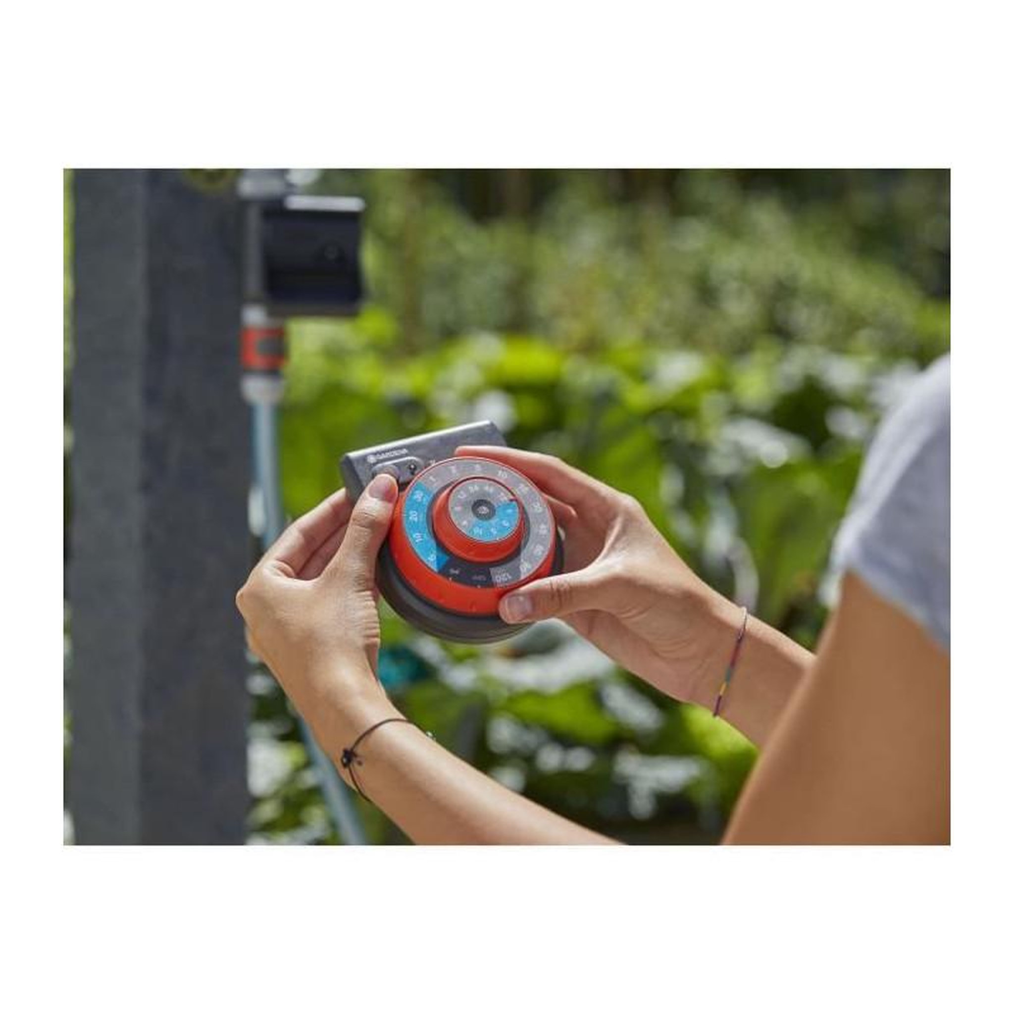 Voir la diapositive 2 : Gardena GARDENA Programmateur darrosage Easy Plus - Bouton rotatif - Pile 9V non fournie - Pression max 12 bar - Resistant eau - 1888-20