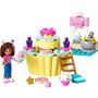 Voir la diapositive 2 : LEGO Gabby et la maison magique 10785 - Praline et P'tichou S'Amusent, Jeu avec Figurines Gabby et le Chat, Cuisine avec Cupcake et Accessoires, Jouets pour Filles et Garçons Dès 4 Ans