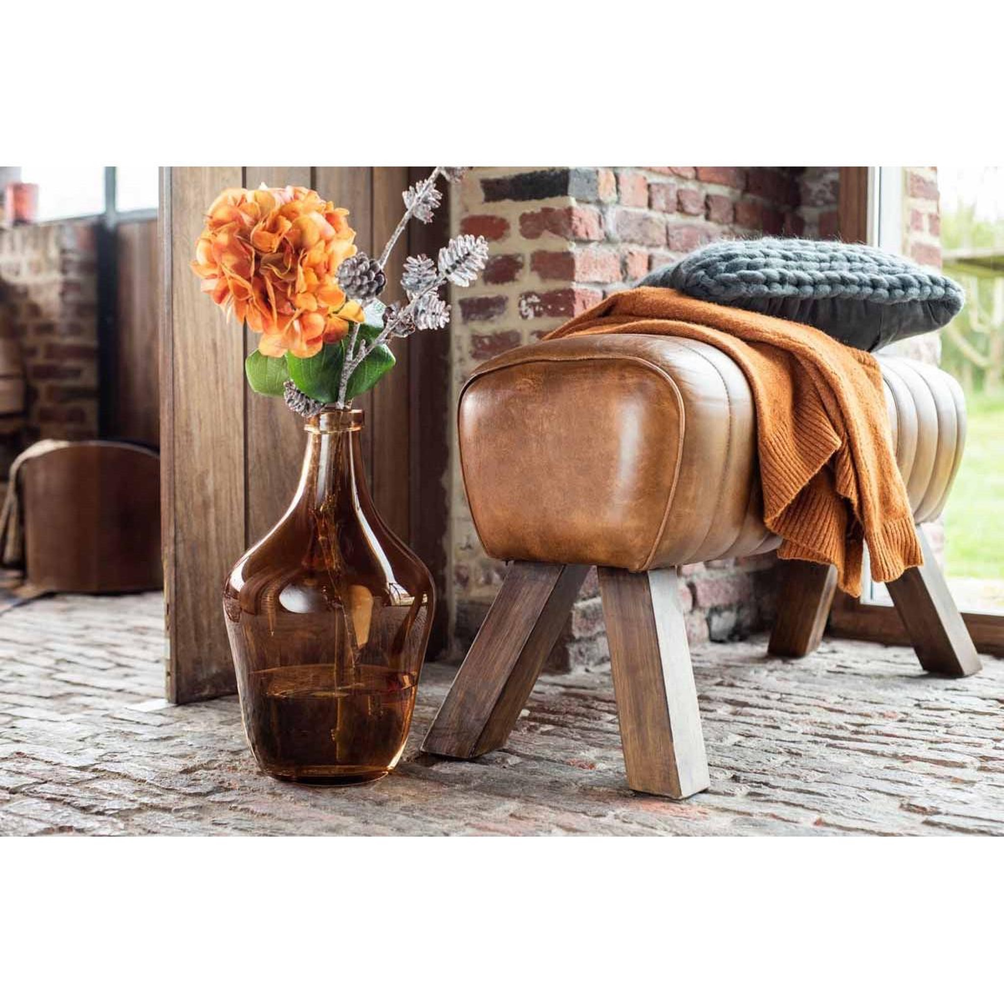 Voir la diapositive 2 : J-LINE Banc Déco  Gymnastique  91cm Cognac