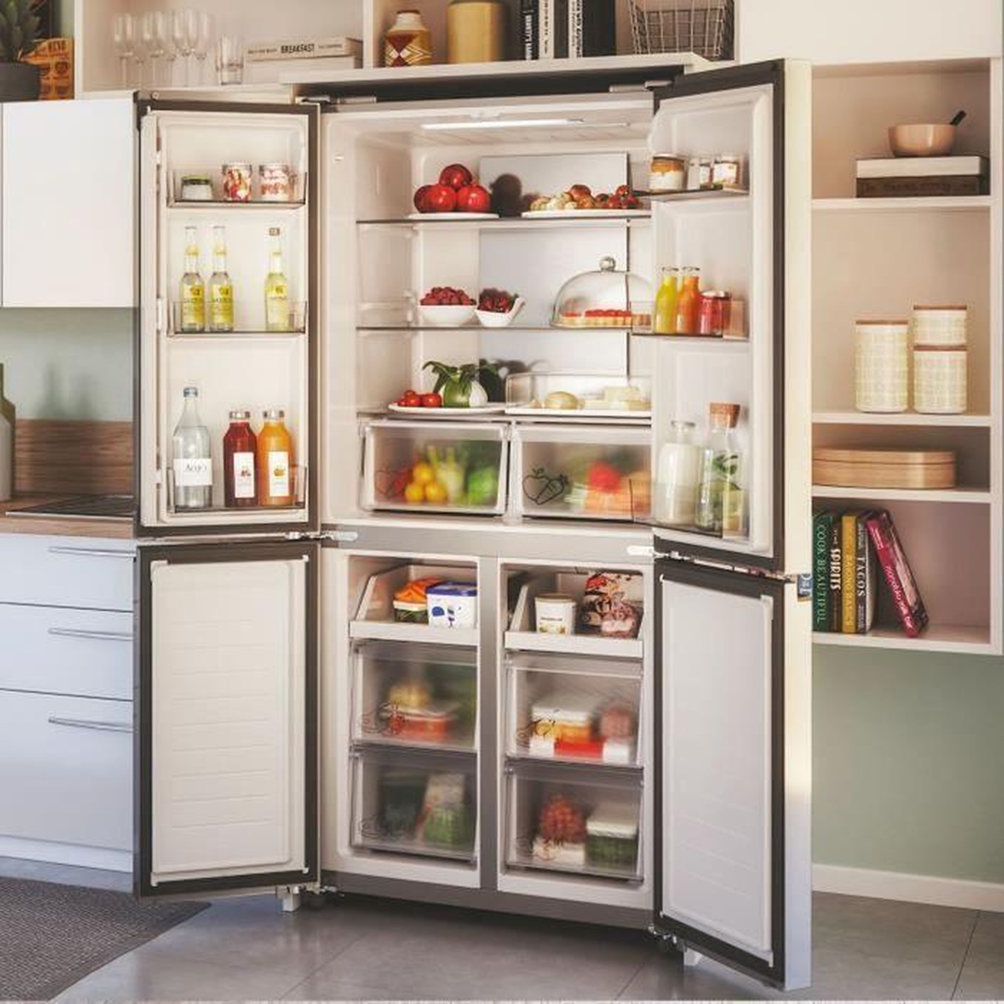 Voir la diapositive 2 : Candy Réfrigérateur multi-portes 467L (311+156L) Total No Frost Classe C moteur inverter 181,5x83,3x65 cm – Candy CFQQ5T817EPS