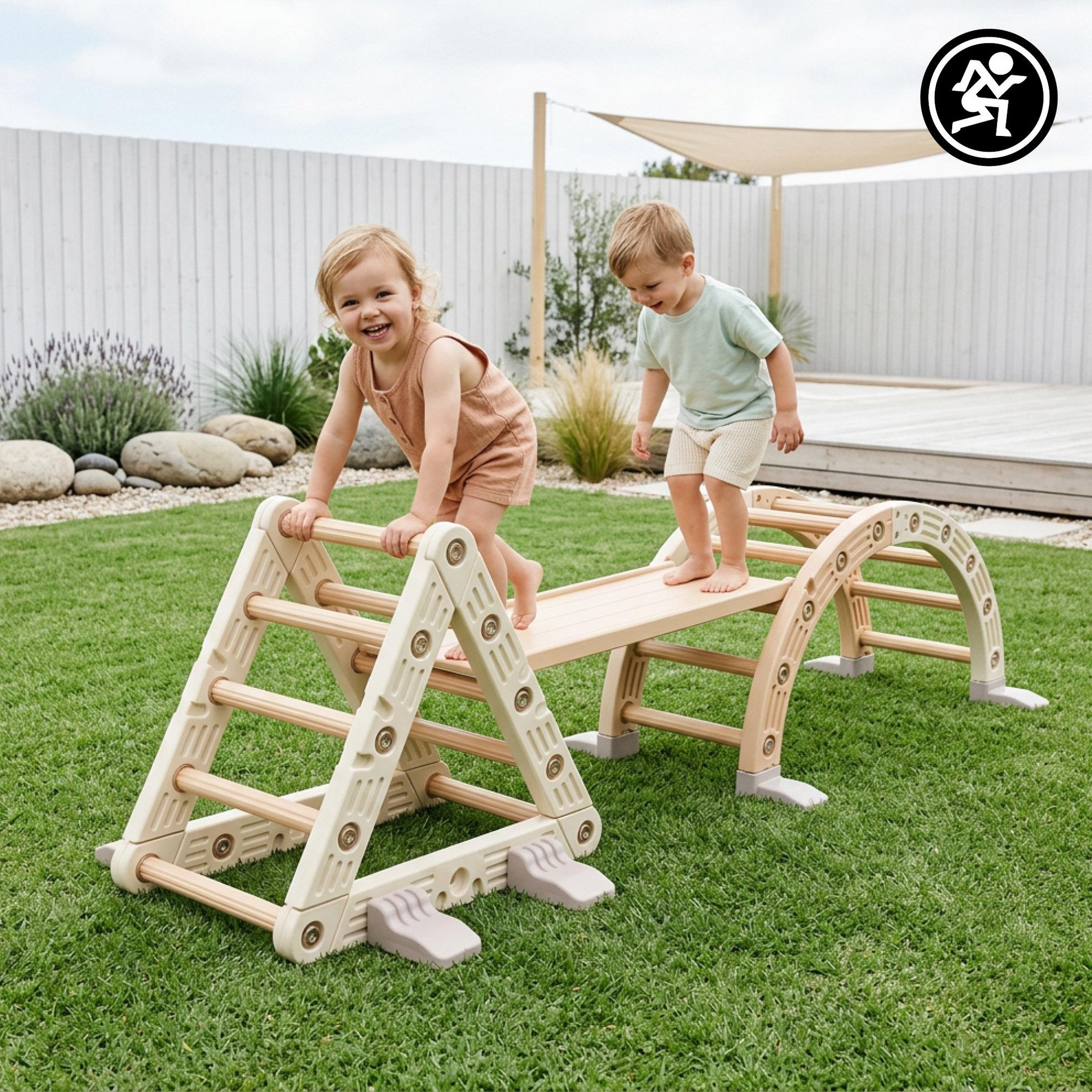 Voir la diapositive 2 : HYPERMOTION Aire de Jeux Évolutive 3 en 1 en PEHD Toboggan Escalade et Bascule Dim 110x44cm Beige-Gris