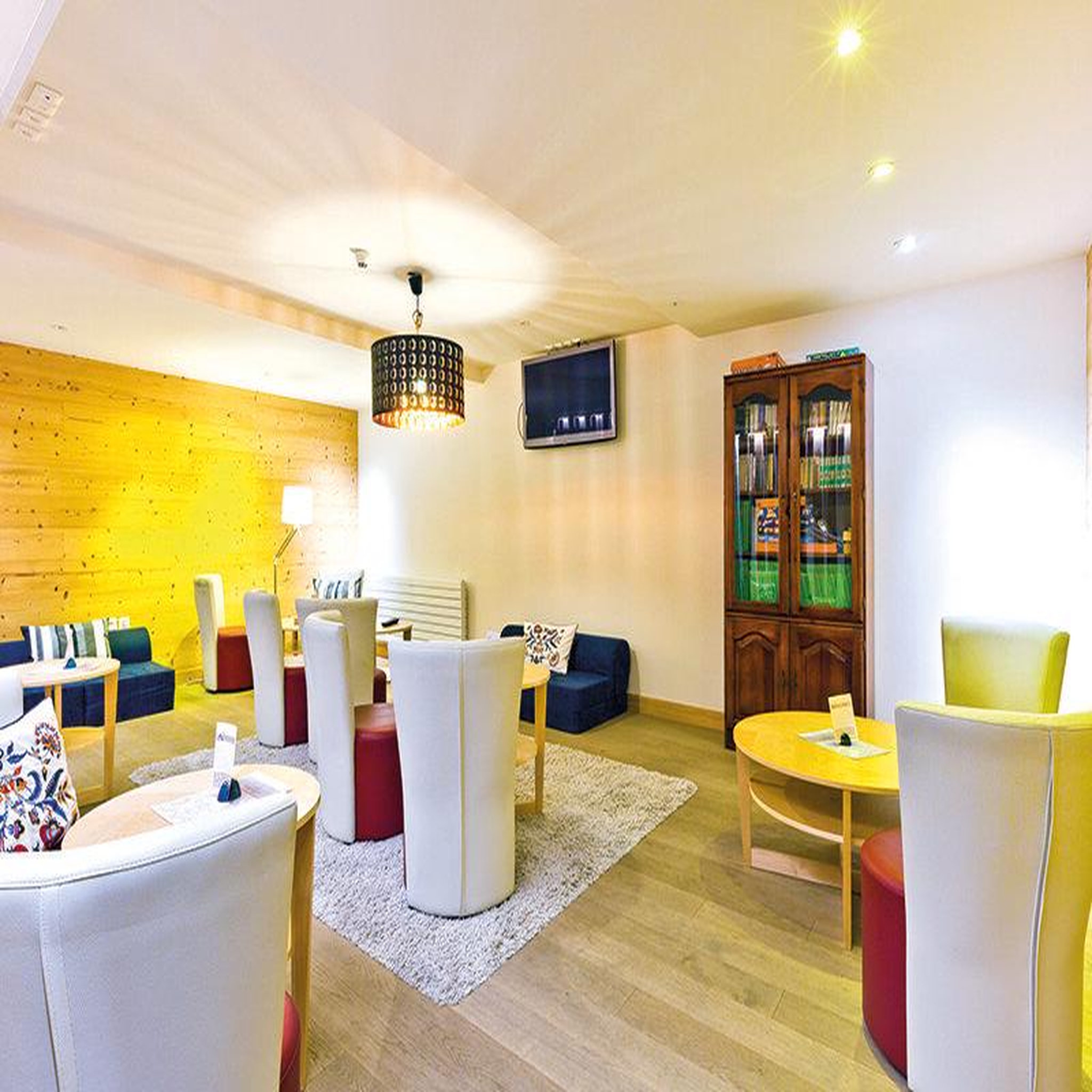 Voir la diapositive 3 : Smartbox Séjour romantique et gourmand dans un hôtel 4* dans les alpes - coffret cadeau séjour