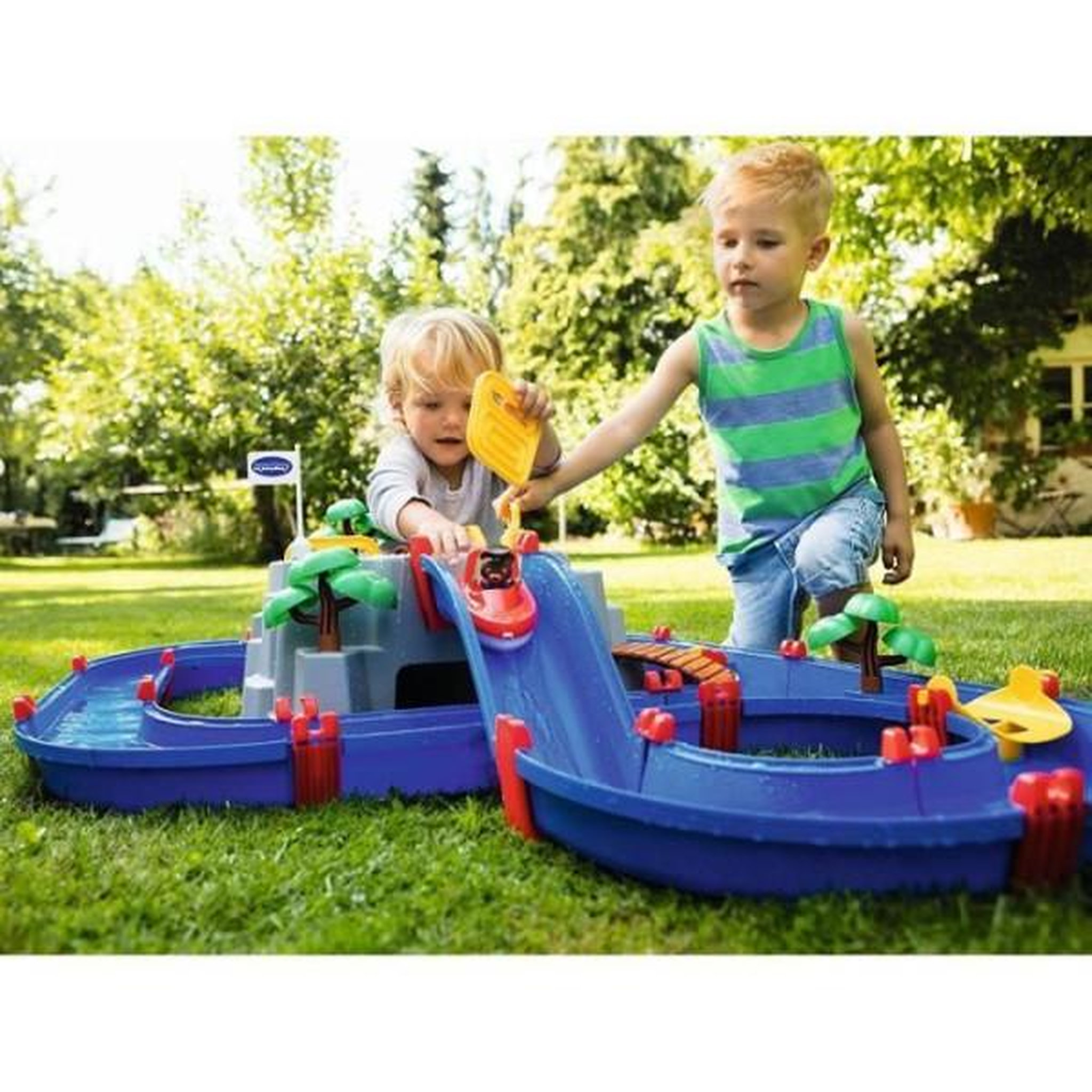 Voir la diapositive 5 : SMOBY Smoby - Circuit de jeu d'eau AquaPlay - Mountain Lake - 2 bâteaux + 3 figurines animaux - Fabriqué en Allemagne - Dés 3ans