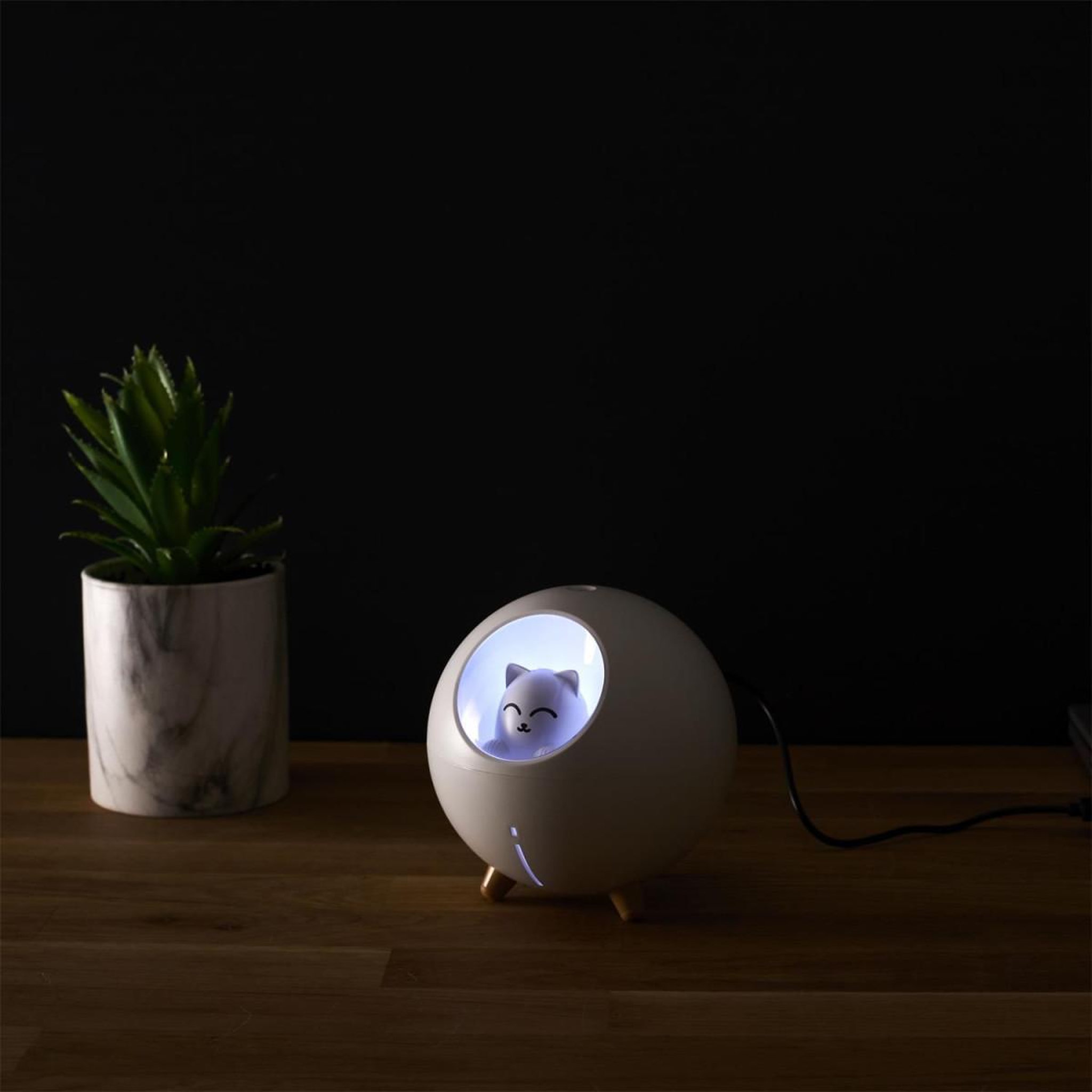 Voir la diapositive 6 : The concept Factory Diffuseur de parfum led  chat  11cm blanc