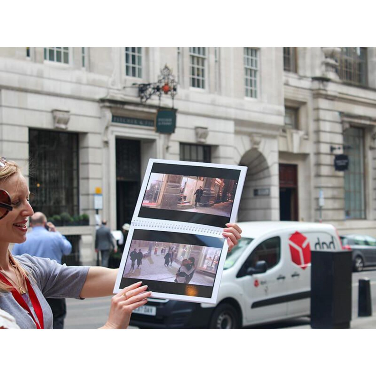 Smartbox Visite guidée de 2h30 à la découverte des lieux de tournage des films Bridget Jones® à Londres pour 2 - Coffret Cadeau Multi-thèmes