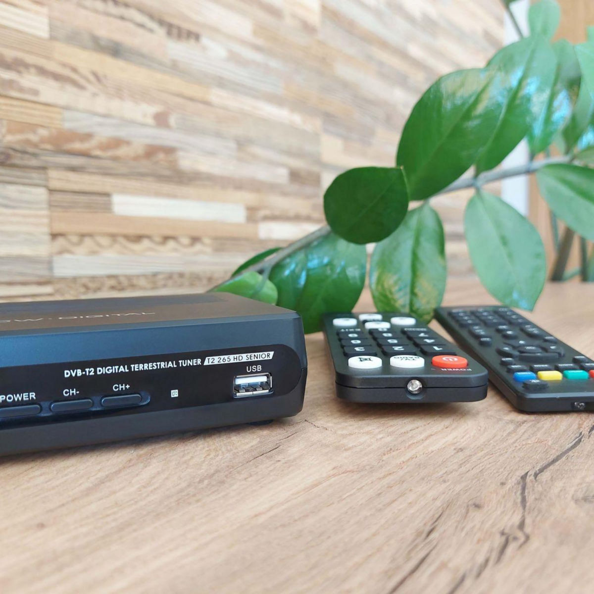 NEW DIGITAL Décodeur TNT DVB-T2 HEVC, T2 265 SENIOR