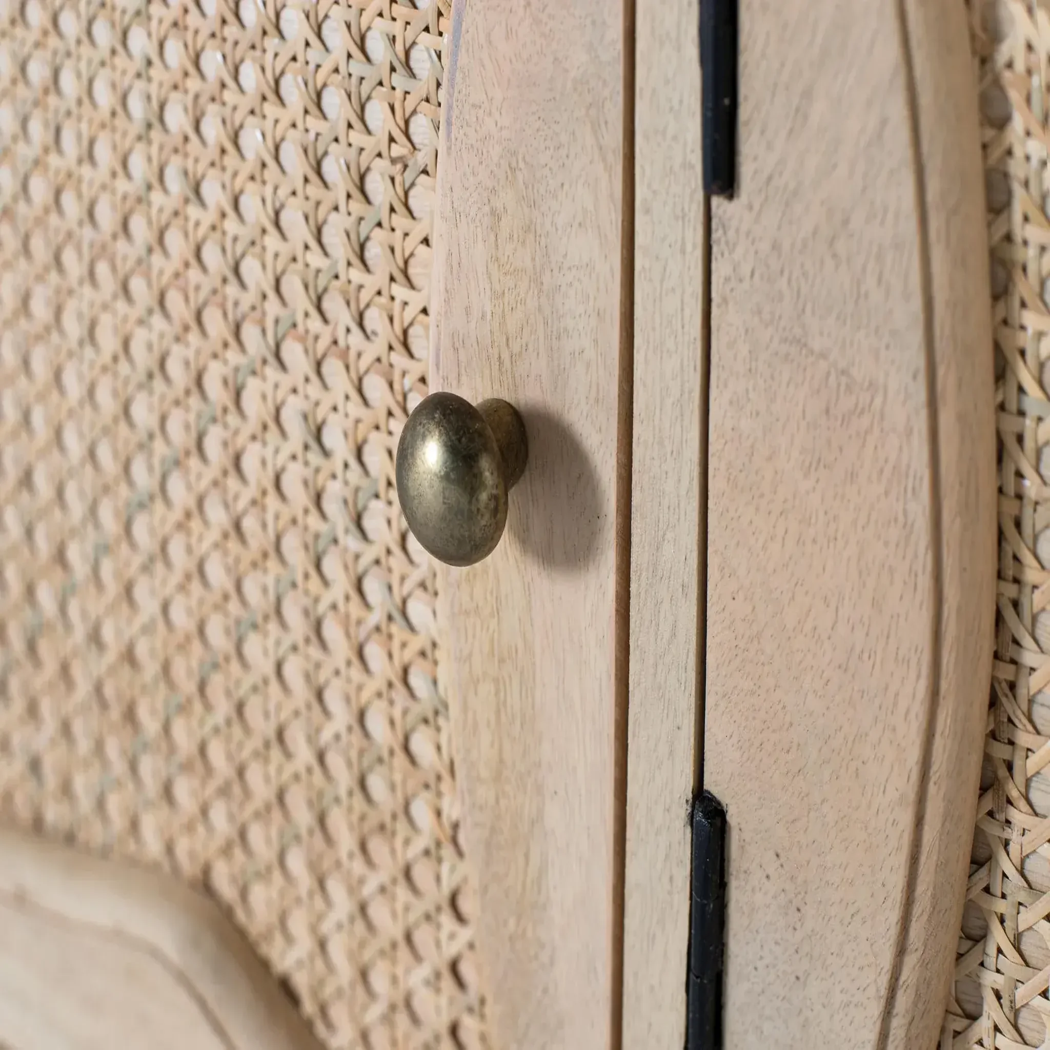 Voir la diapositive 4 : GINER Y COLOMER SL Meuble tv en bois de manguier 200 cm style boho méditerranéen