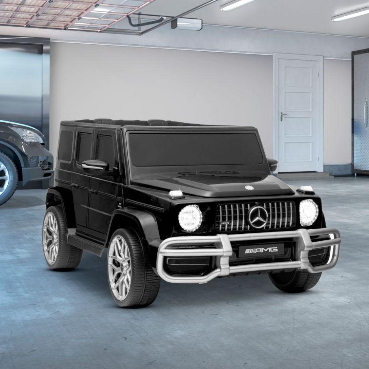 Mercedes Benz Voiture Electrique 4x4 Mercedes AMG - 2 places - 2x 45W, Marche AV/AR, Phares et Système audio