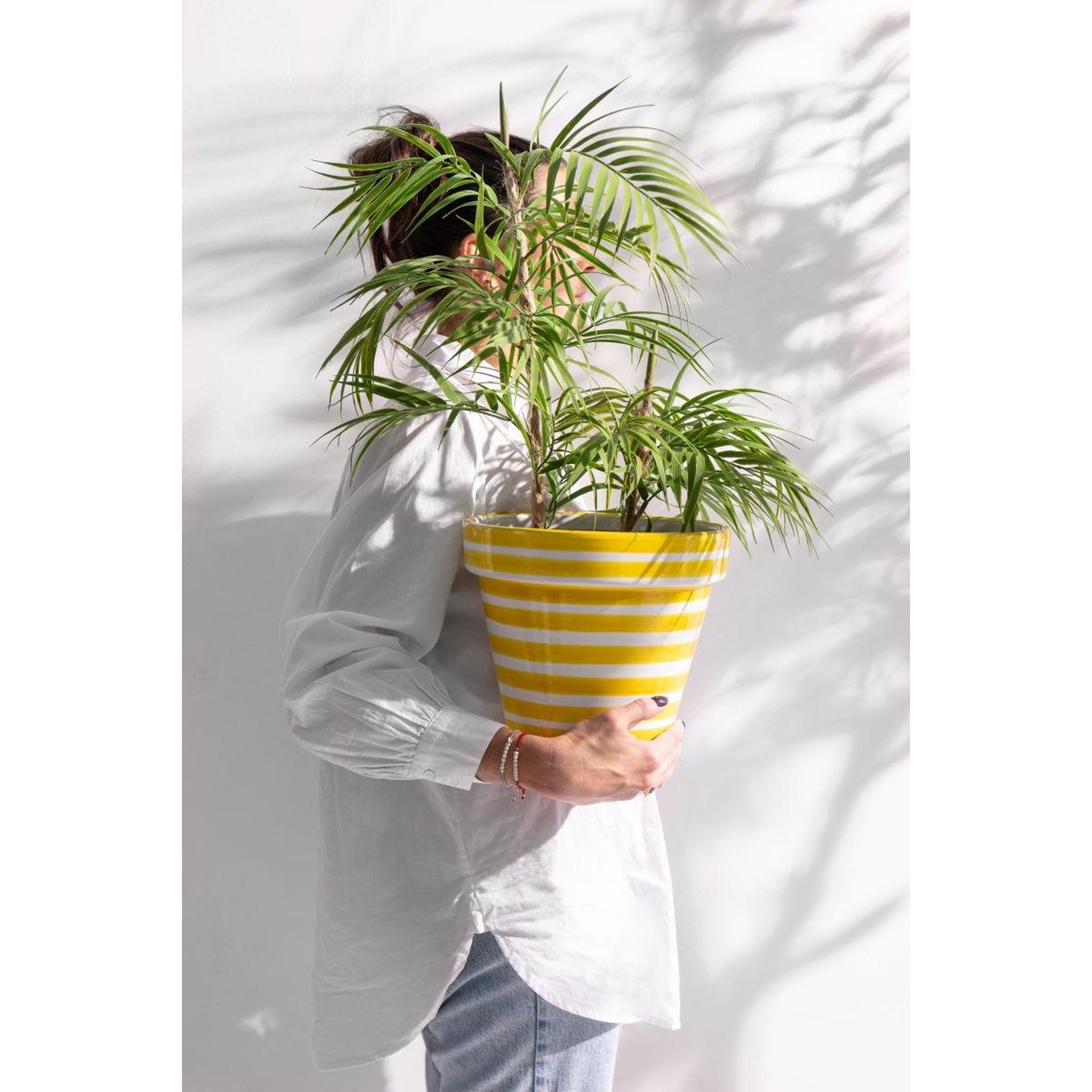 Voir la diapositive 5 : J-LINE Pot avec soucoupe en céramique  granada rayure  27cm jaune