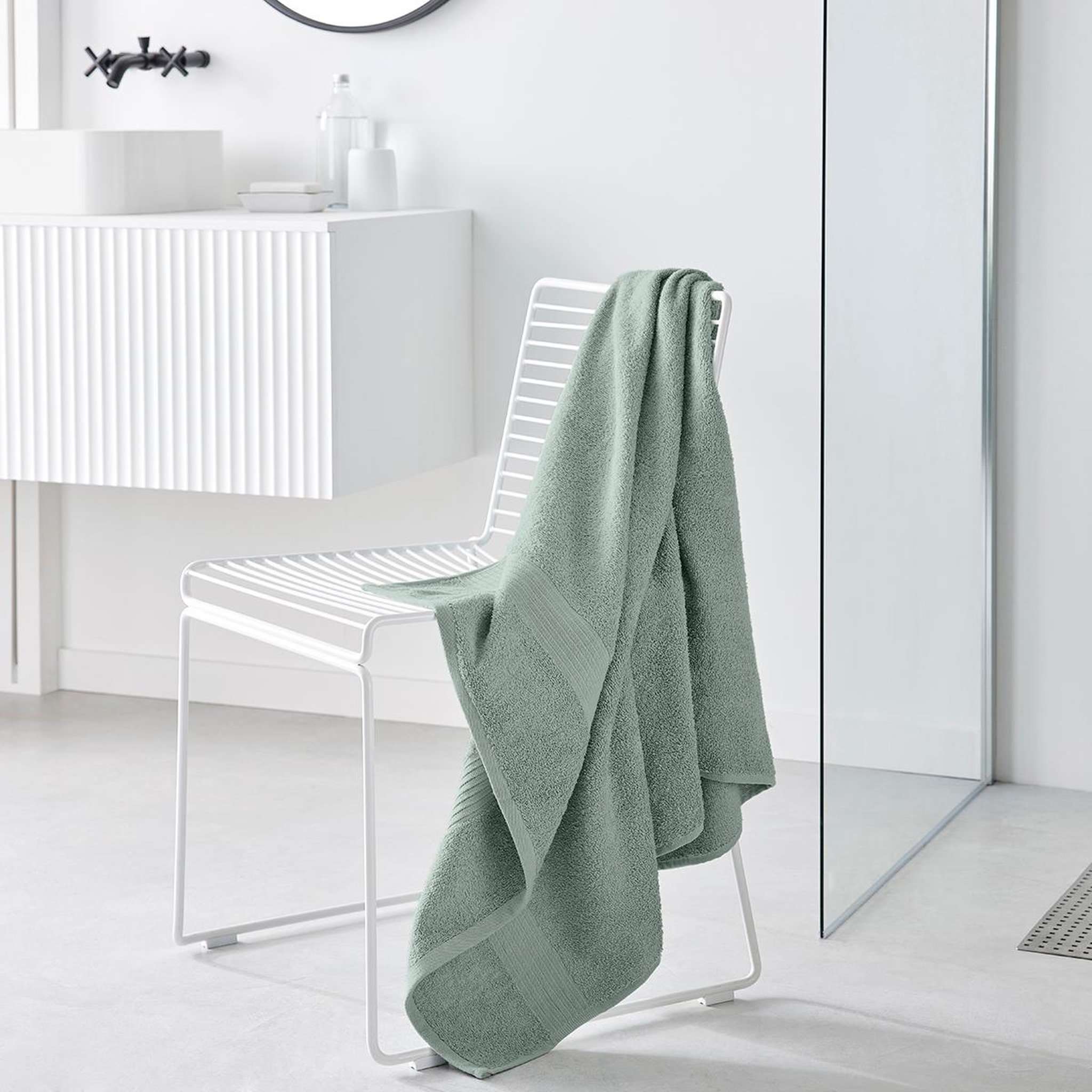 Voir la diapositive 1 : TODAY Drap de bain uni en coton 450 g/m²