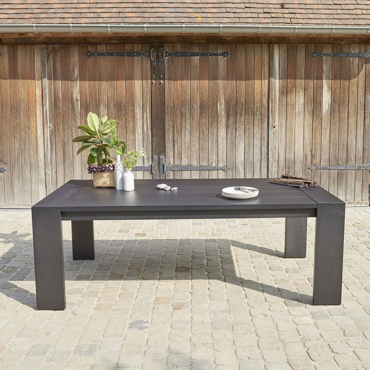 BOIS DESSUS BOIS DESSOUS Table de jardin en aluminium noir 6 pers.