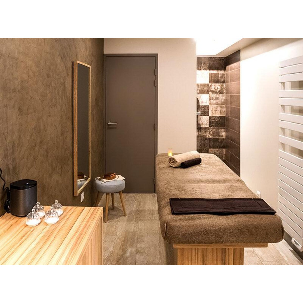 Smartbox Accès au spa, gommage et déjeuner dans un restaurant gastronomique près de Nantes - Coffret Cadeau Bien-être