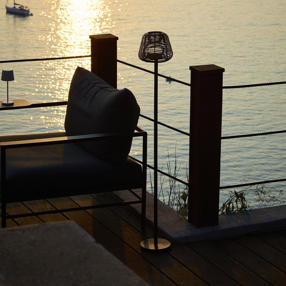 Lumisky Lampadaire nomade BOHEME TALL Beige Poly rotin H120CM