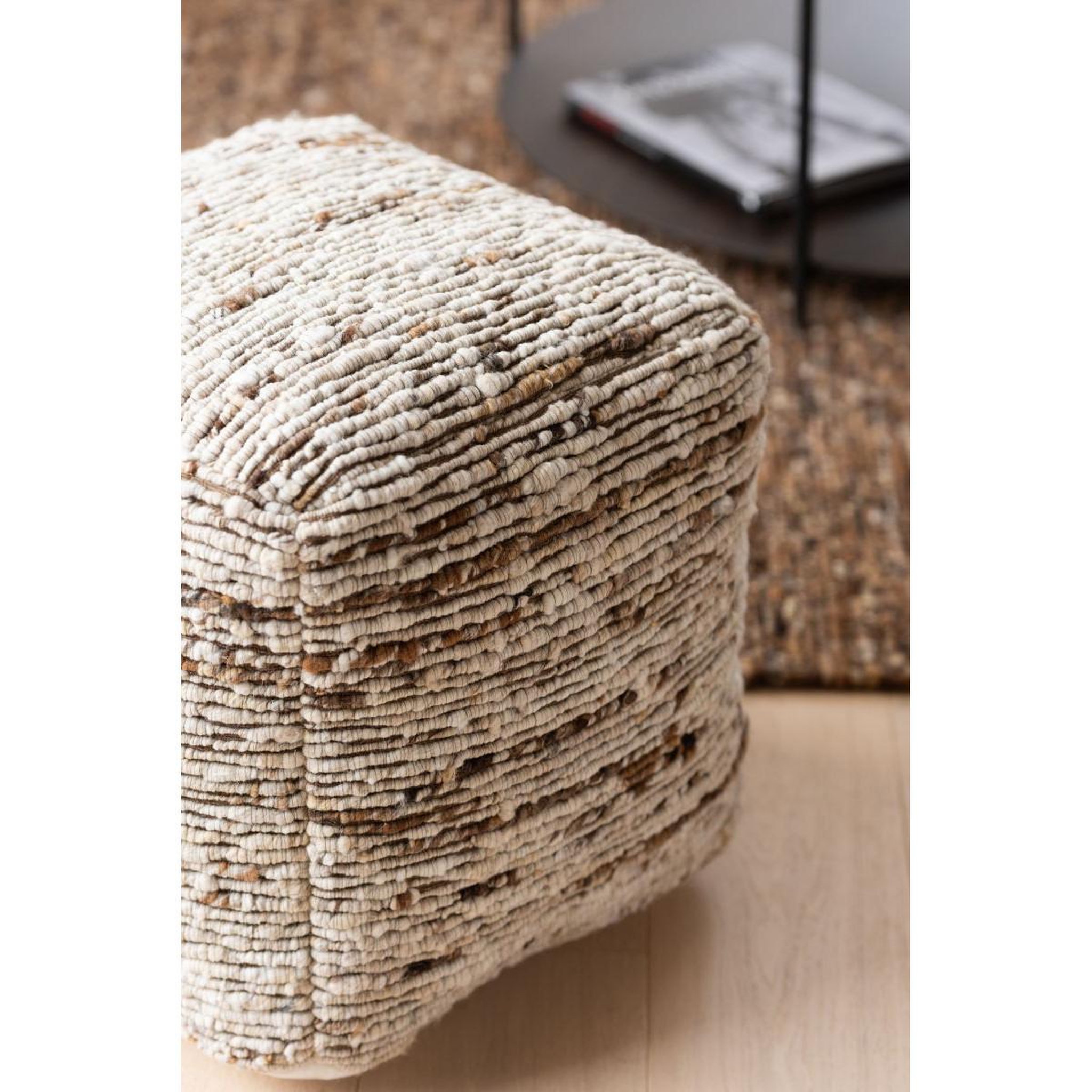 Voir la diapositive 5 : J-LINE Pouf tissé en laine  wild  45cm écru