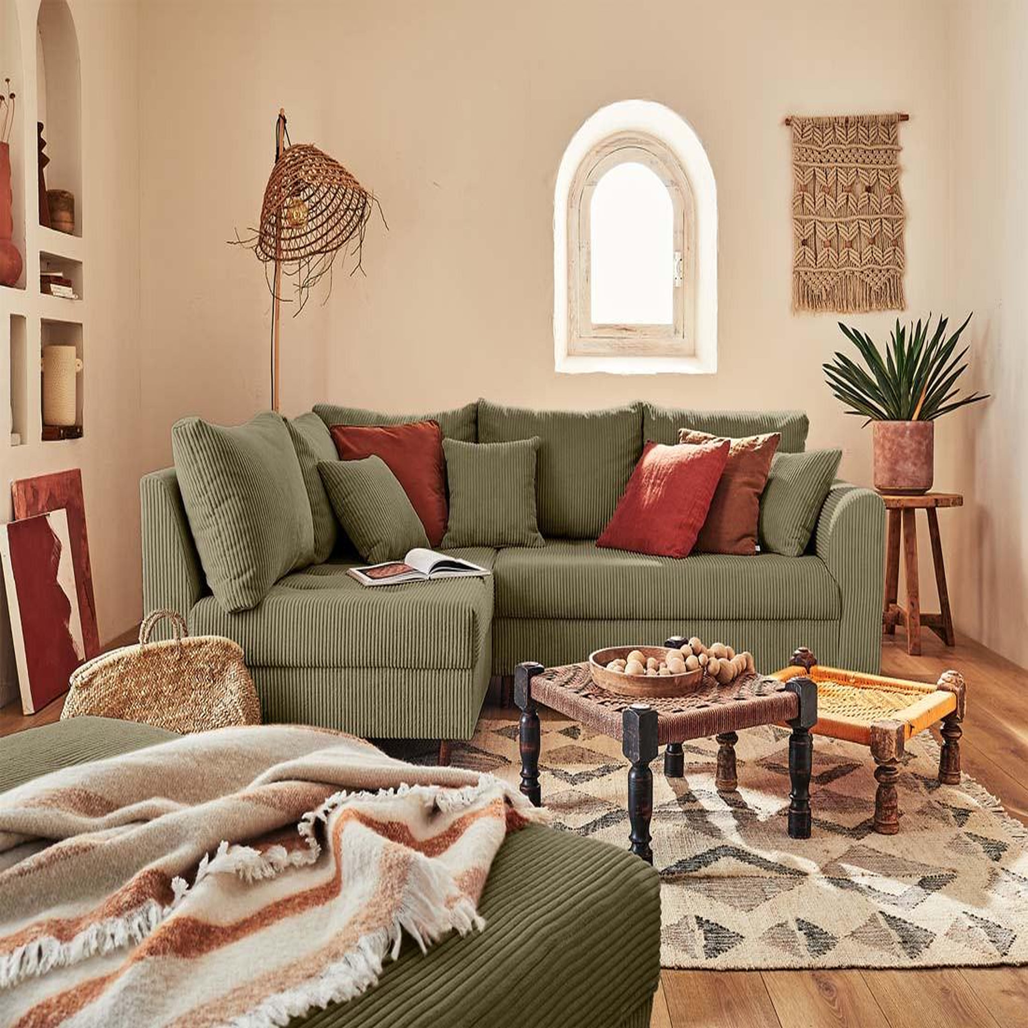 Voir la diapositive 5 : BEST MOBILIER Rune - canapé d'angle gauche - 4 places - avec pouf d'appoint - en velours côtelé