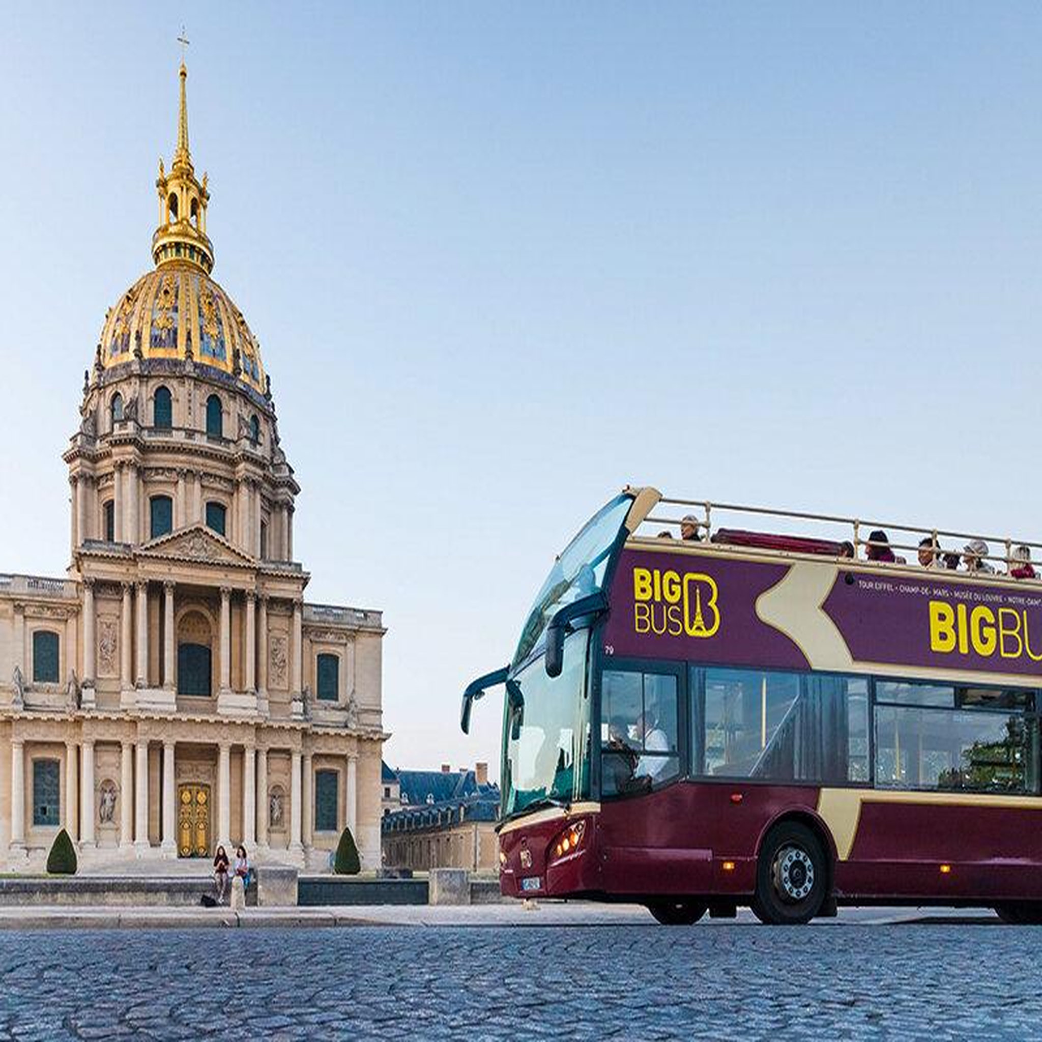 Voir la diapositive 3 : Smartbox Visite de paris pour 2 à bord d'un bus hop on, hop off à impériale - coffret cadeau sport & aventure