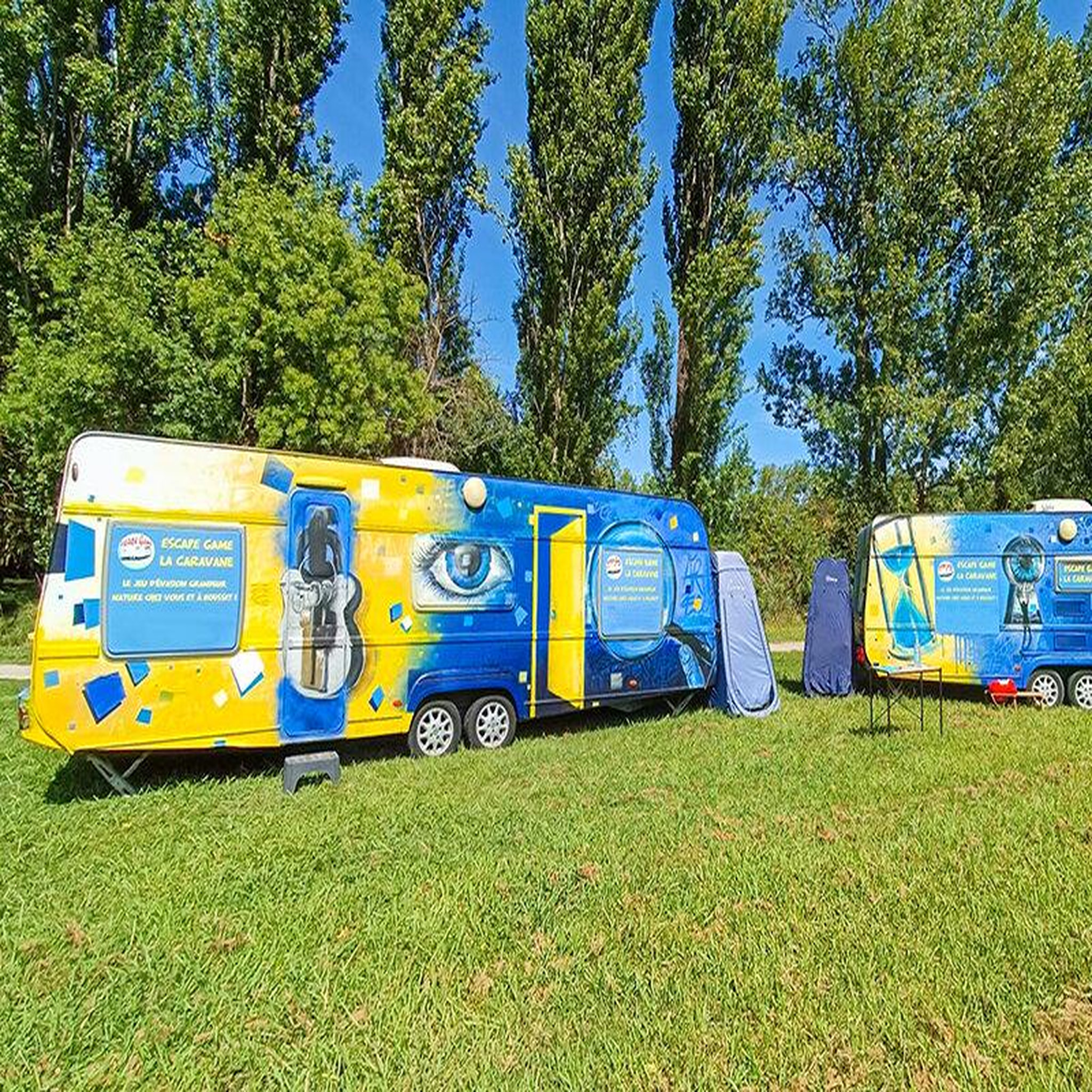 Voir la diapositive 2 : Smartbox Escape game pour 3 personnes dans une caravane près d'aix-en-provence - coffret cadeau sport & aventure