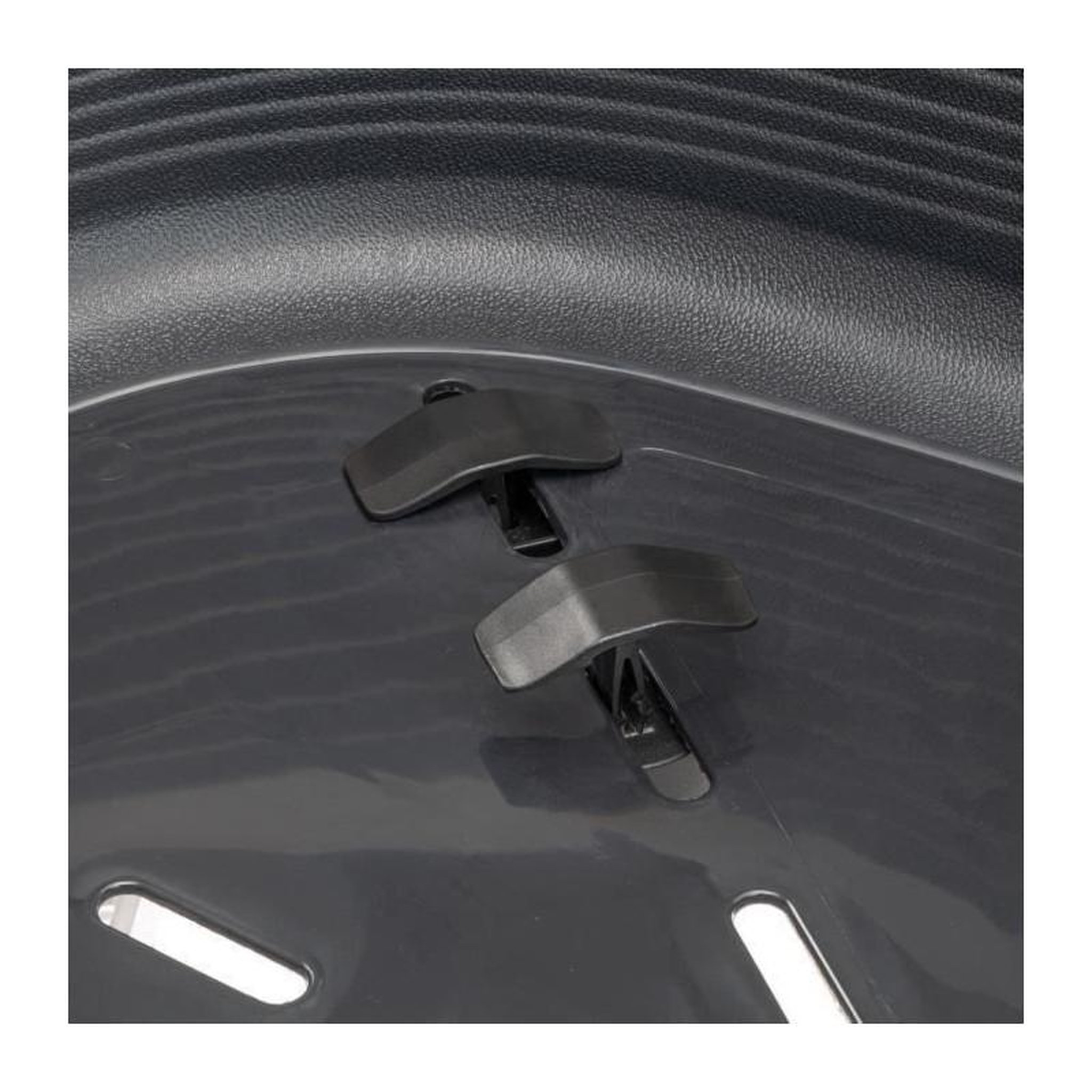 Voir la diapositive 6 : Ferplast Corbeille - FERPLAST - THRONE 6 - Avec coussin relax - Noir